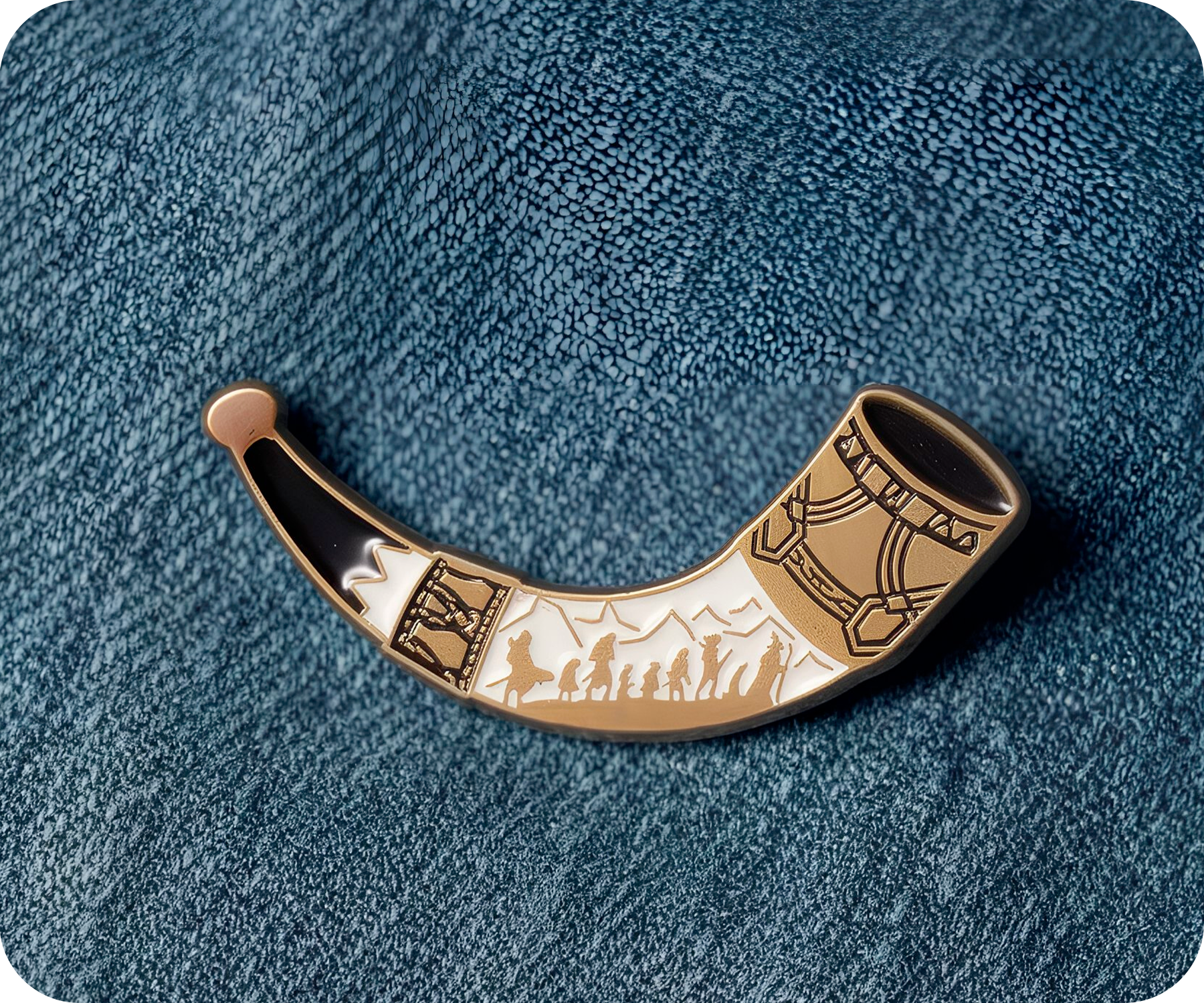 Viking Drinking Horn Pin Badge