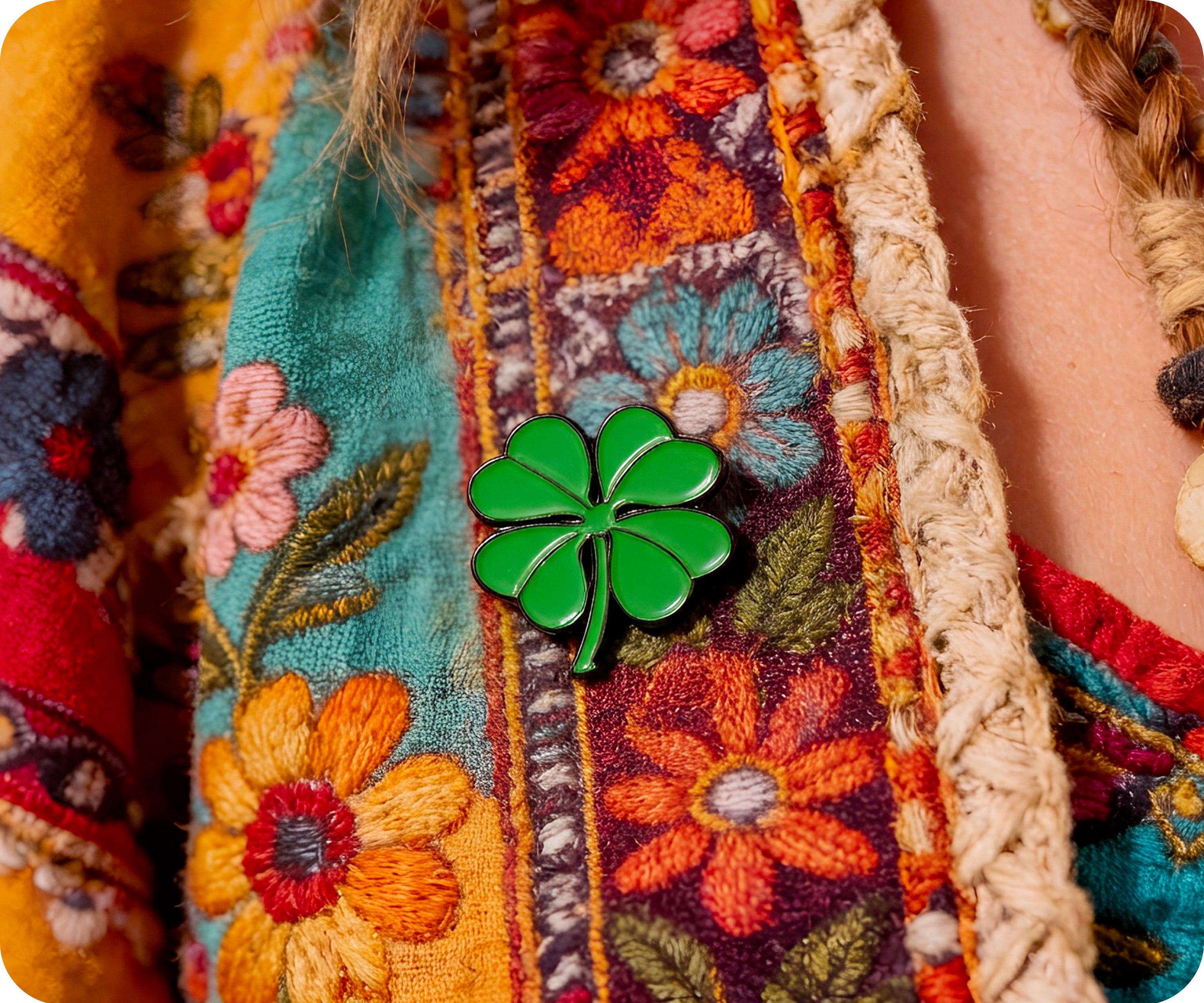 Irish 4 Leaf Clover Pin Badge
