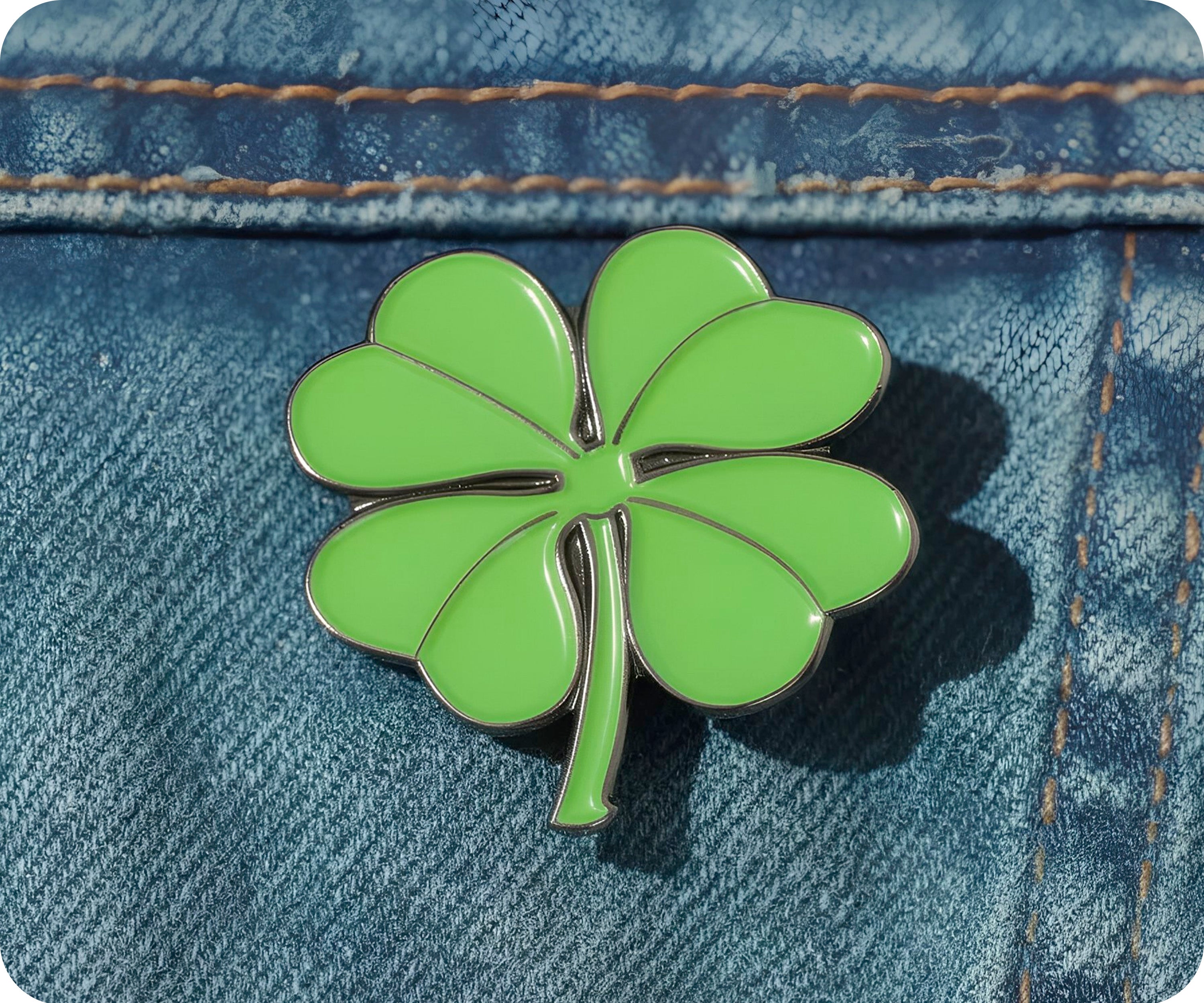 Irish 4 Leaf Clover Pin Badge