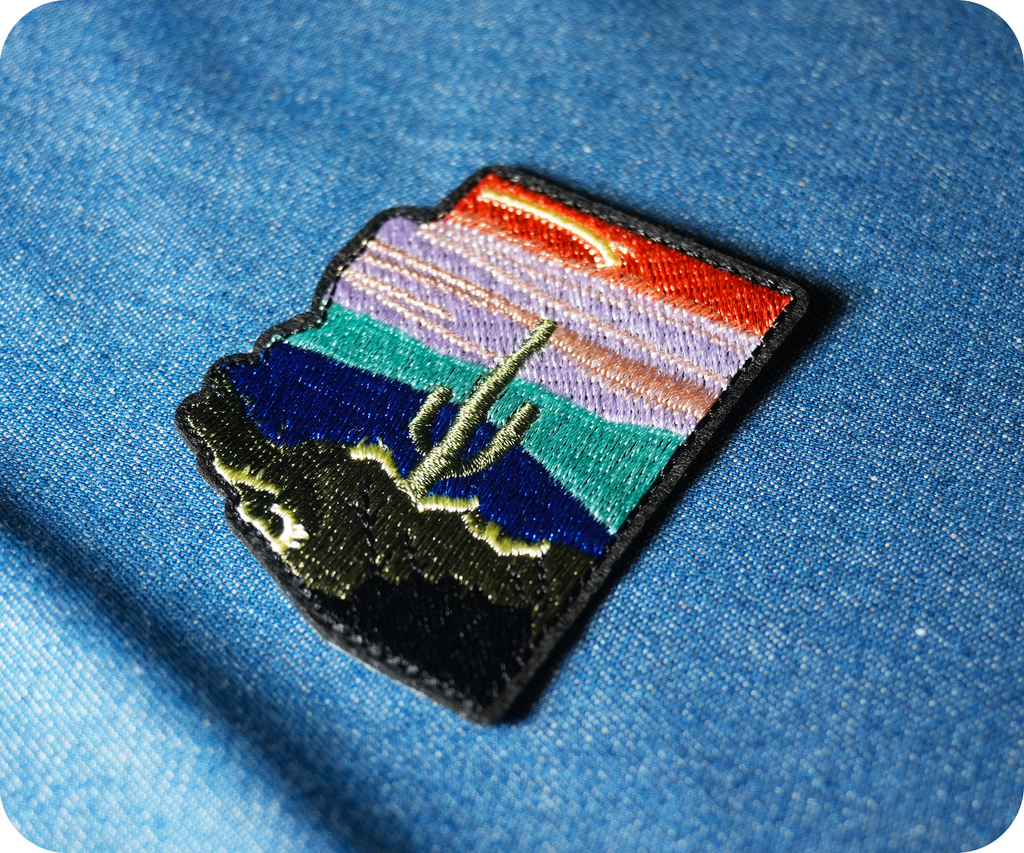 Arizona State Shape & Cactus Desert Iron On Patch (7 x 5.3cm)