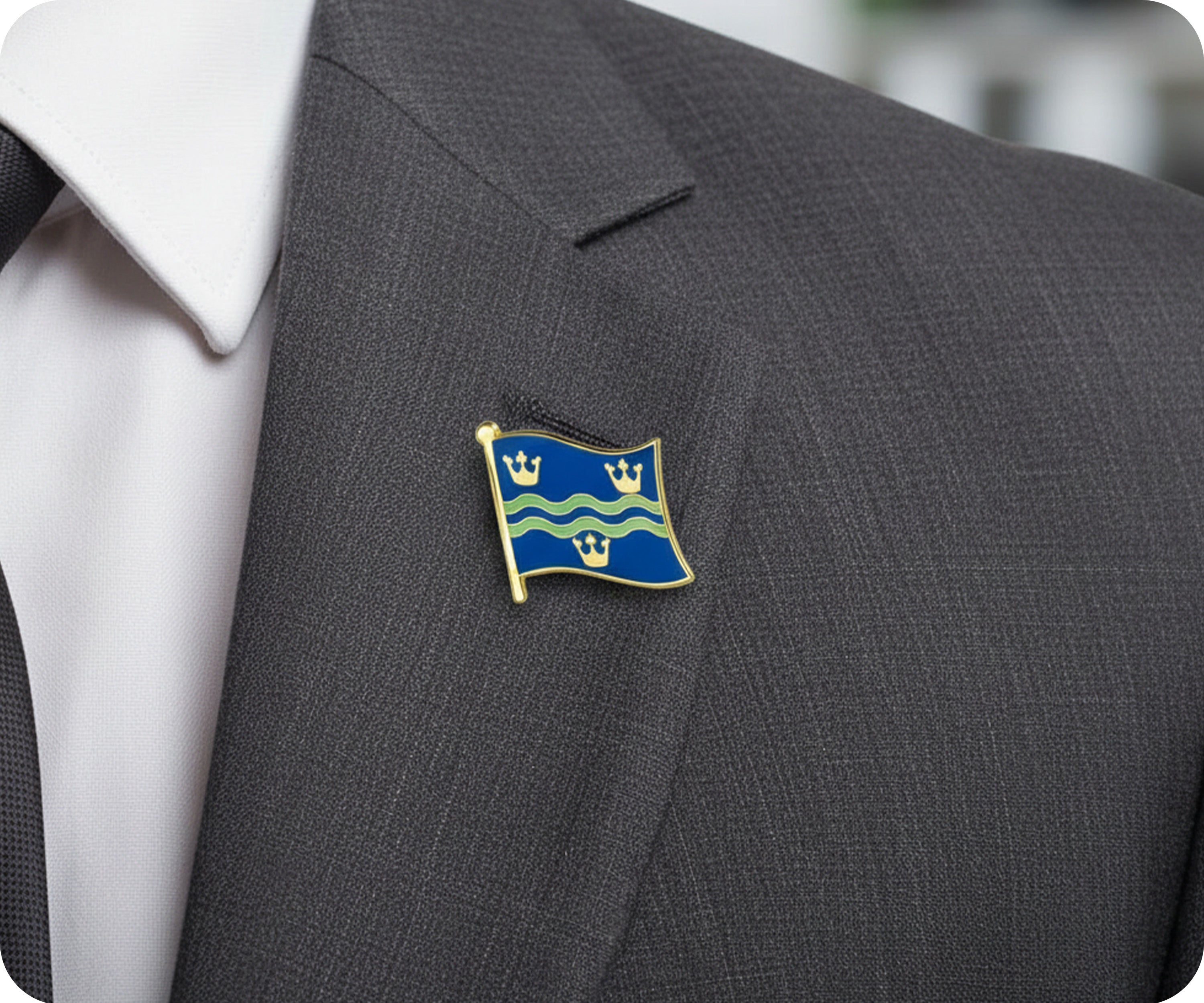 Cambridge Regional English County Flag Pin Badge
