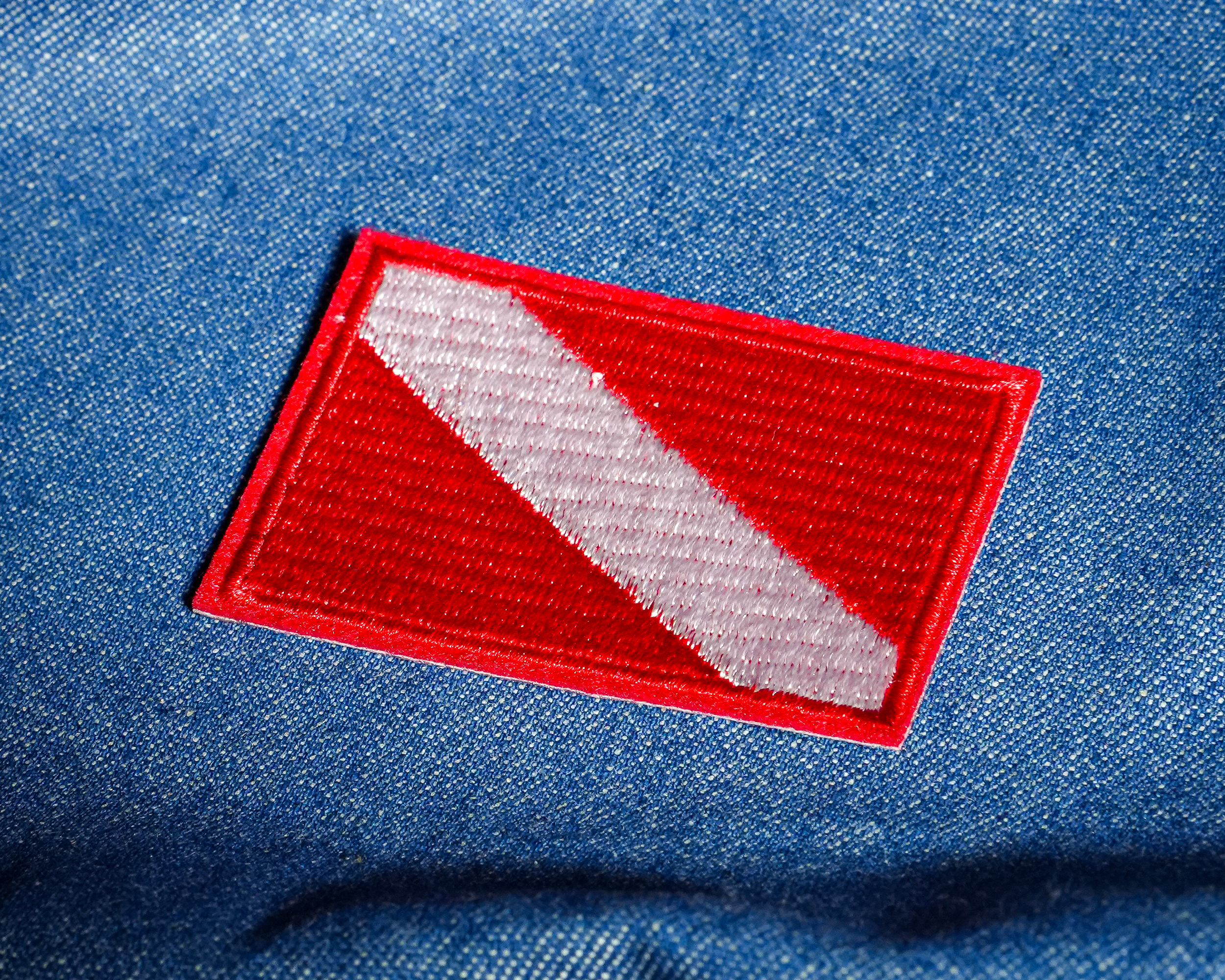 Diver Down SCUBA Rectangle Embroidery Patch (6 x 4cm)