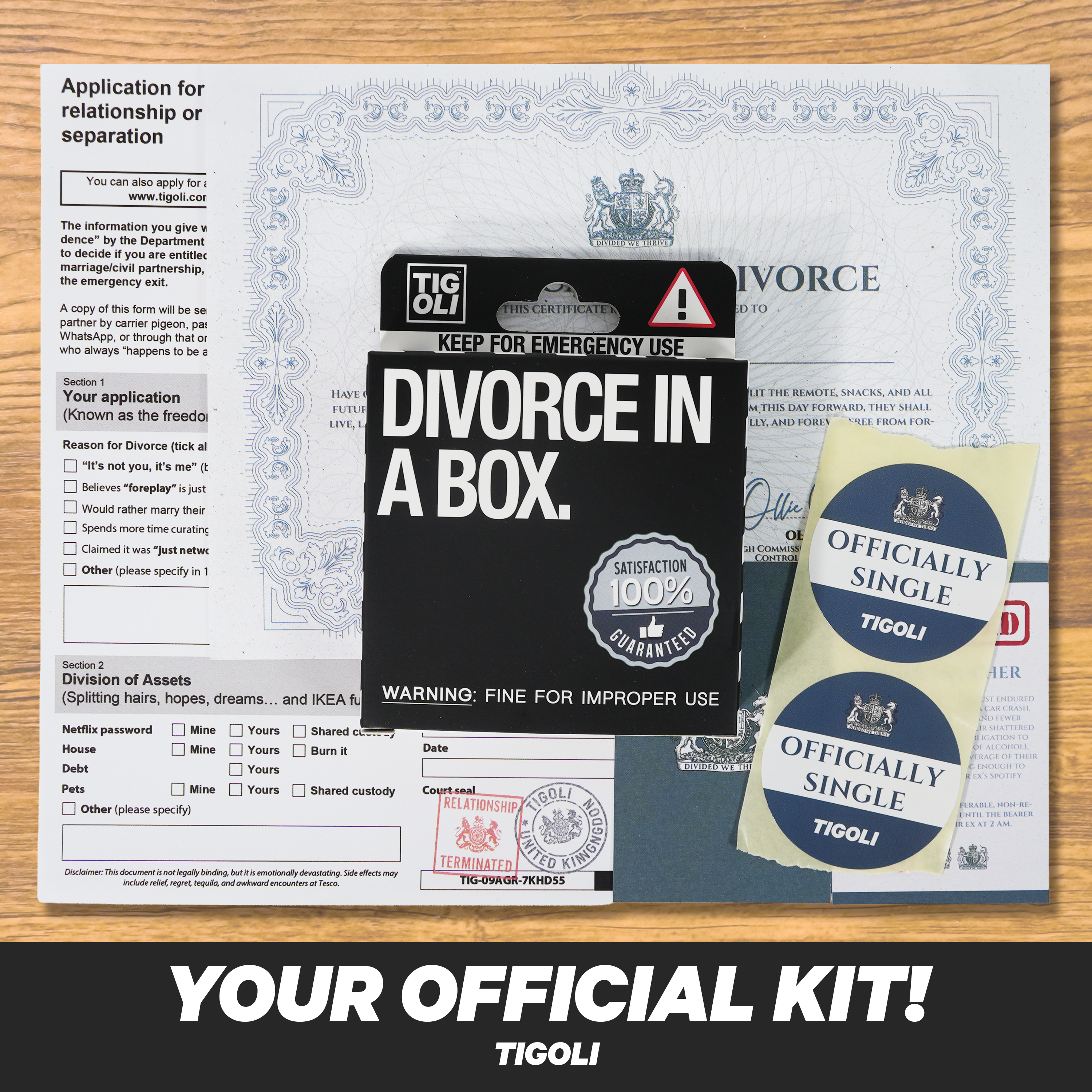 Divorce in a Box – Funny Novelty Gag Gift Set with Divorce Certificate, Application Form, Drinks Voucher, Dating Coupon, Party Horn & Stickers