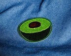 Parche bordado de medio aguacate (6 x 5 cm)