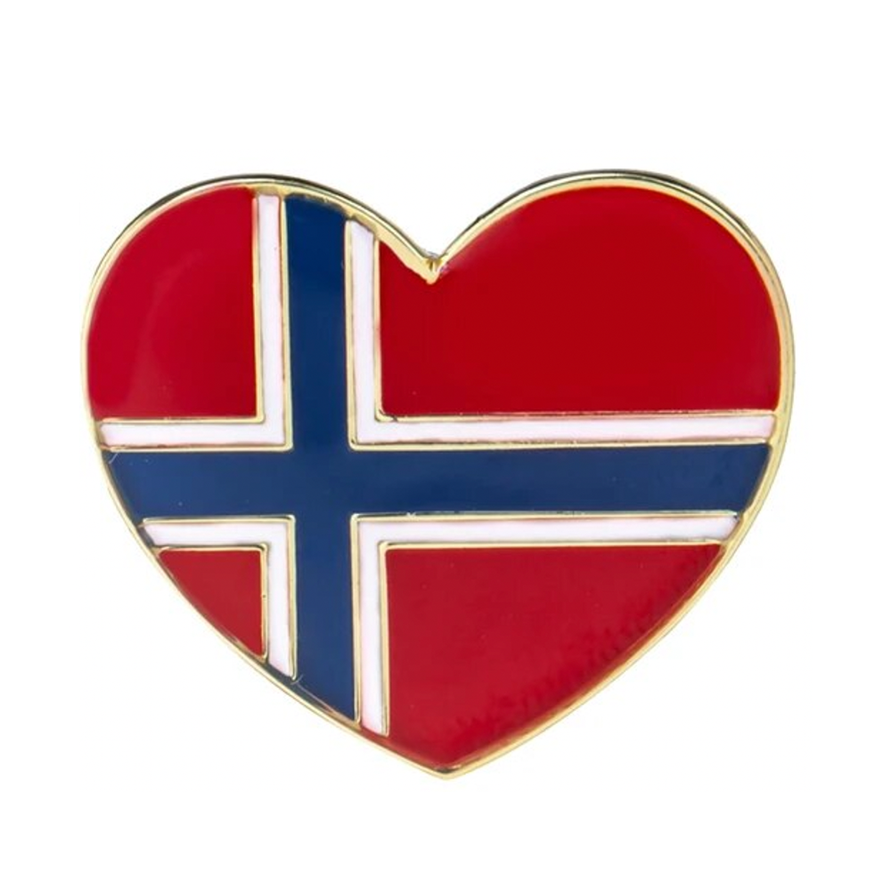 A red heart-shaped pin badge with the flag colors of Norway.