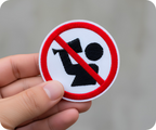 No Drinking Alcohol Sign Round Iron On Patch (7 x 7cm)