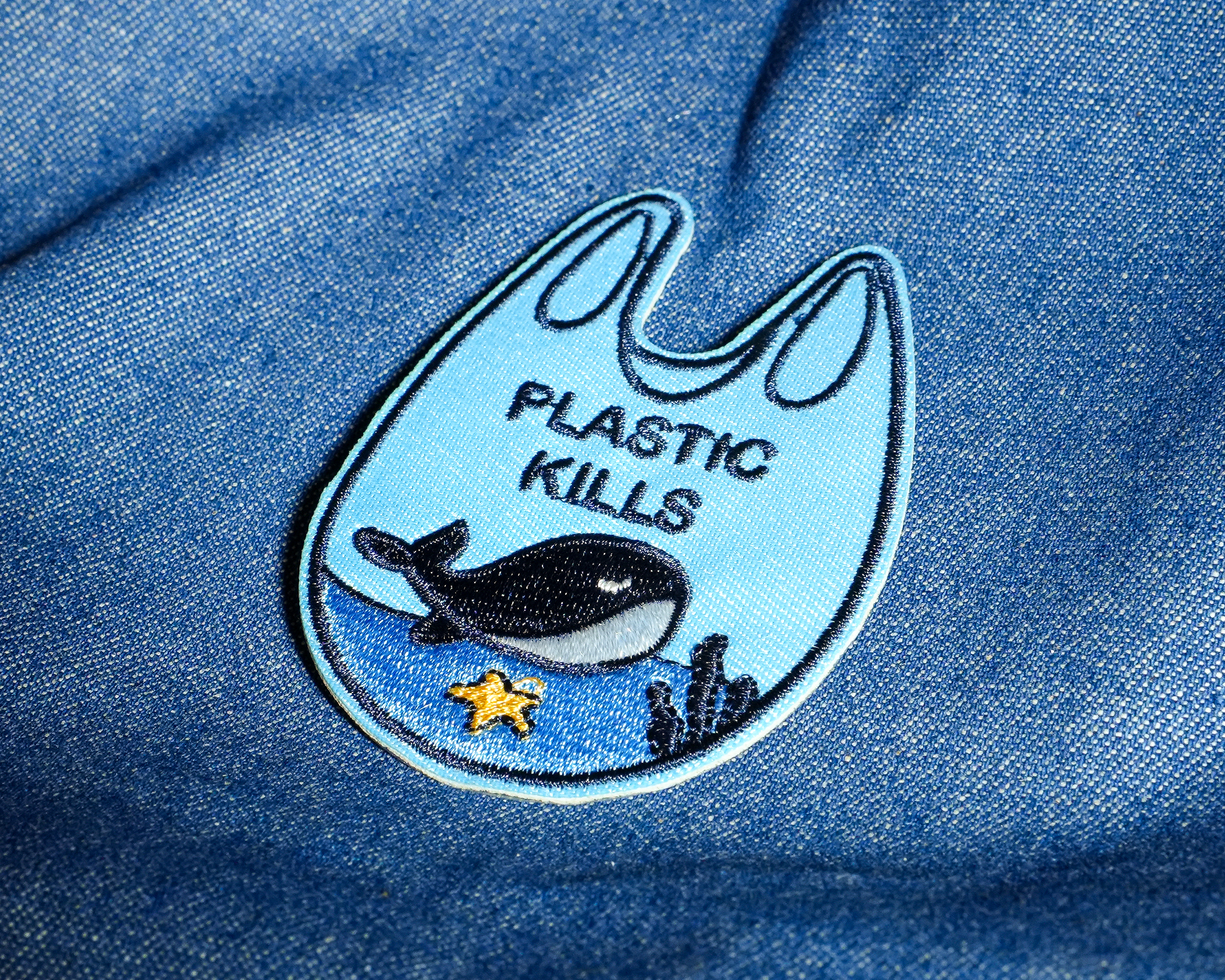 Plastic Kills Whale Ocean Embroidery Patch (5 x 7.5cm) Secondary image