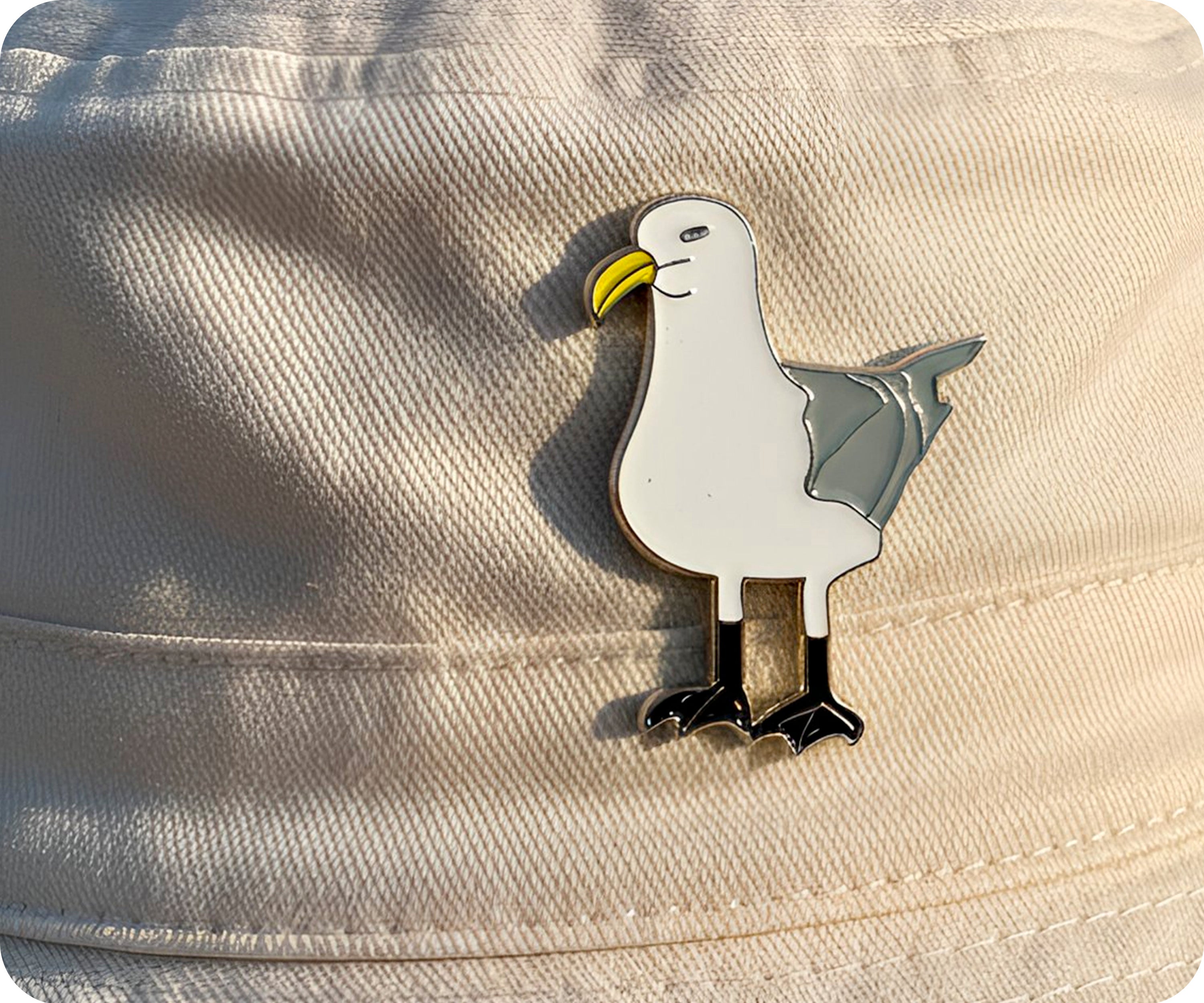 Seagull Bird Pin Badge