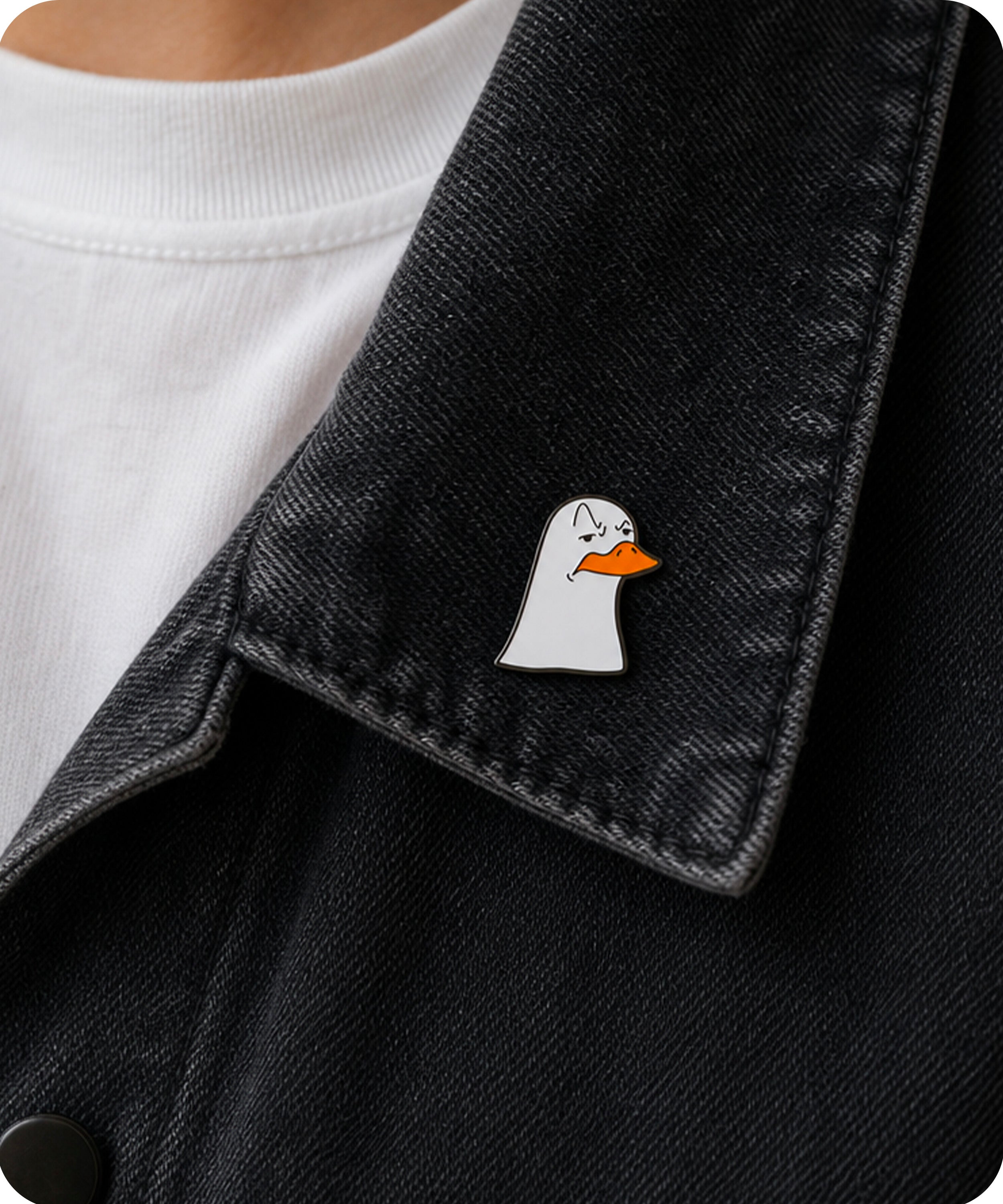 Grumpy Seagull Duck Enamel Lapel Pin Badge