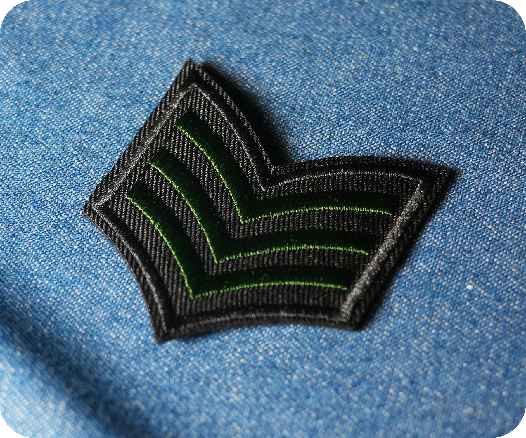Black & Green Sargent Rank Insignia Iron On Patch (5.5 x 5cm)