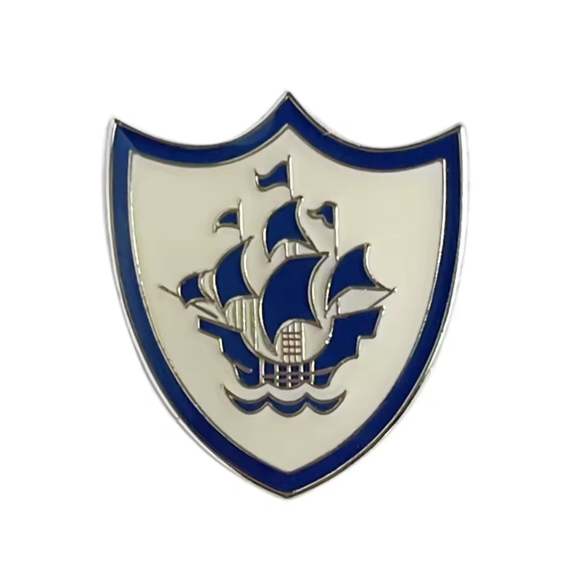 Insignia de pin de barco y escudo azul Imagen principal del producto