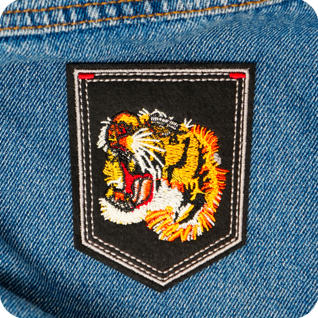 Roaring Tiger Animal & Shield Iron On Patch (9 x 7.6cm)