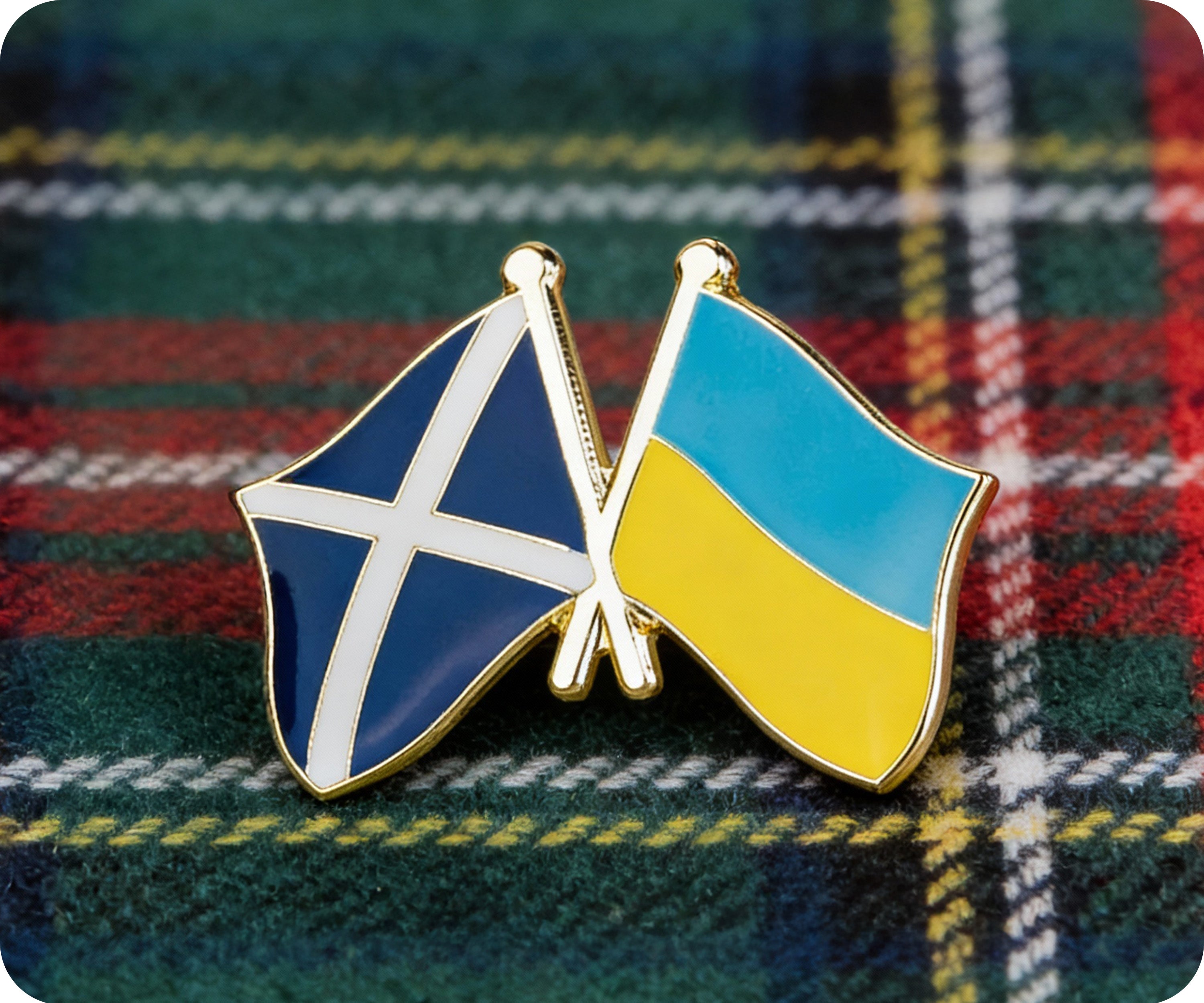 Scotland & Ukraine Friendship Pin Badge