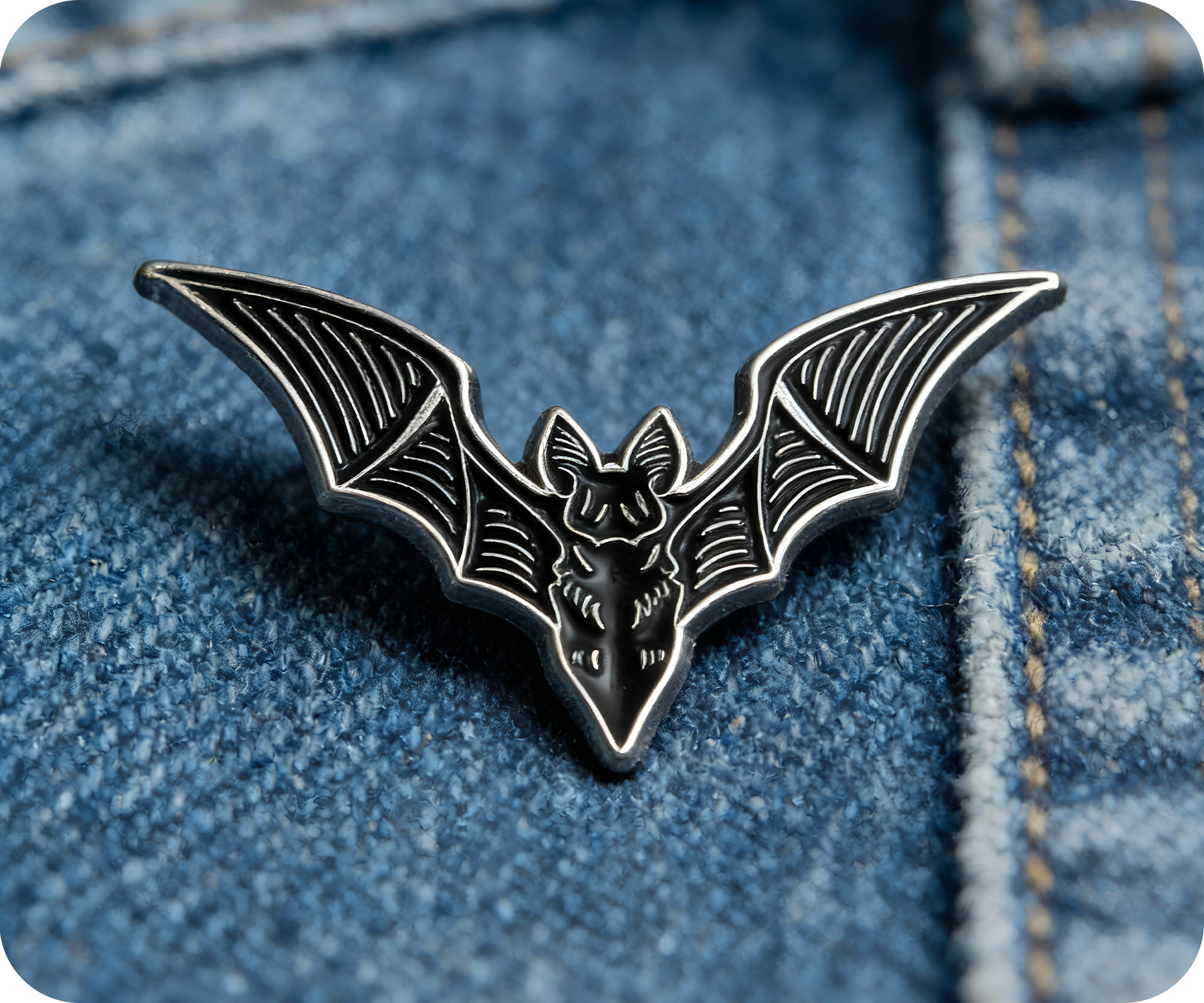 Insignia Pin de Murciélago Vampiro Negro Imagen secundaria del producto