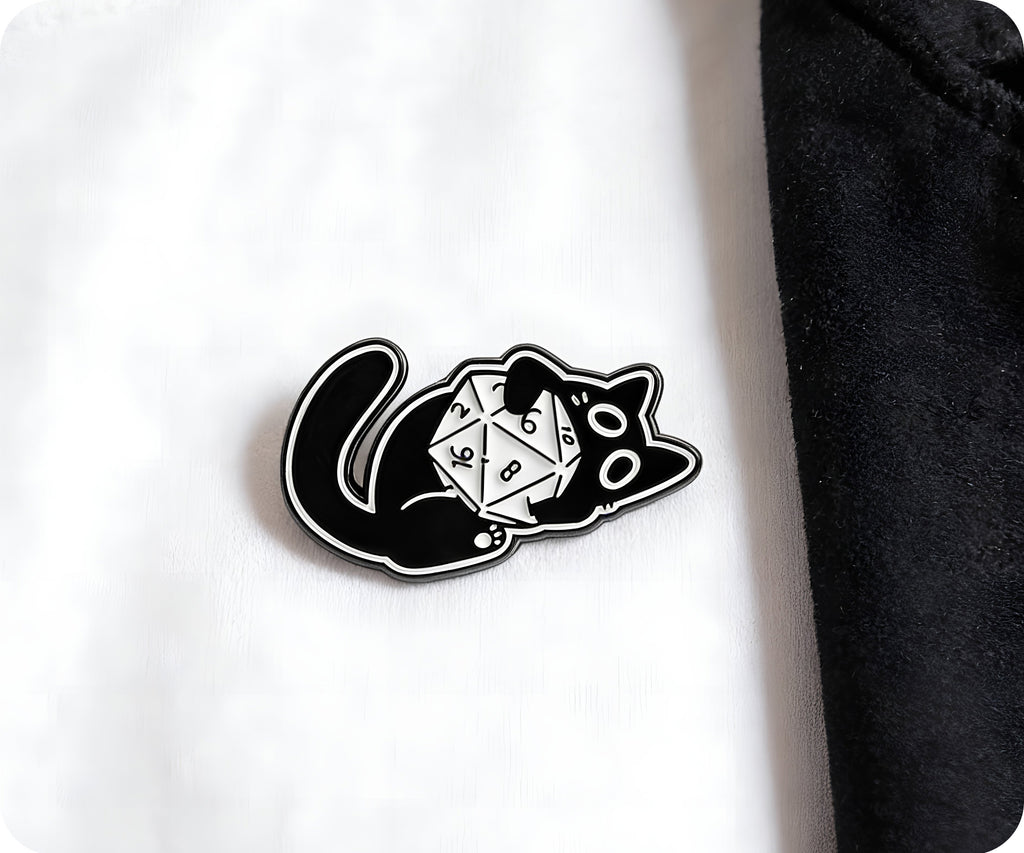 Diseño de gato negro jugador 3 - Pin de dado espiritual de fantasía