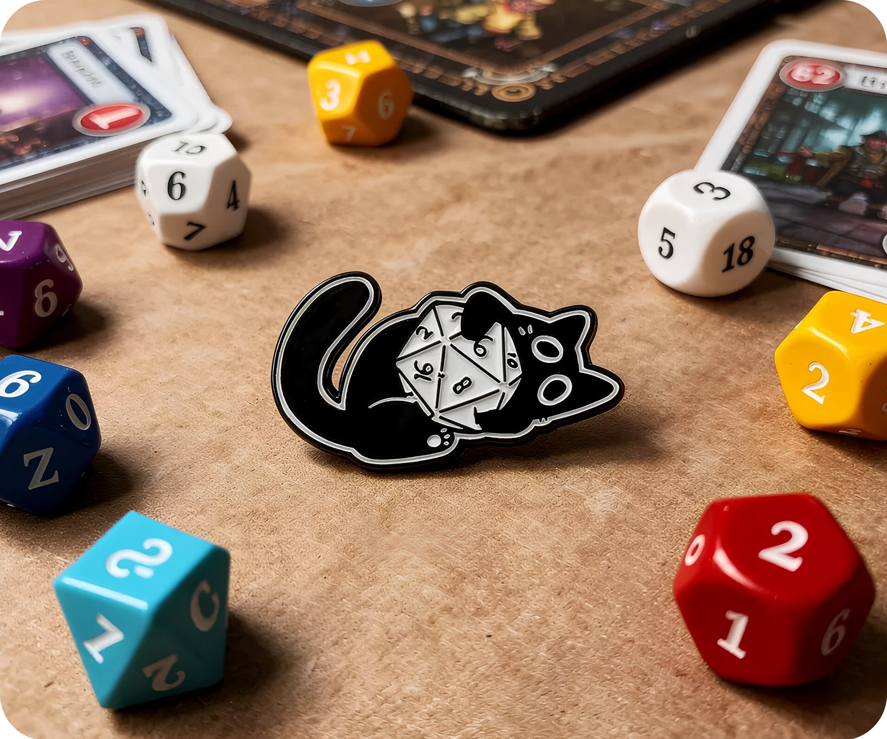 Diseño de gato negro jugador 3 - Pin de dado espiritual de fantasía