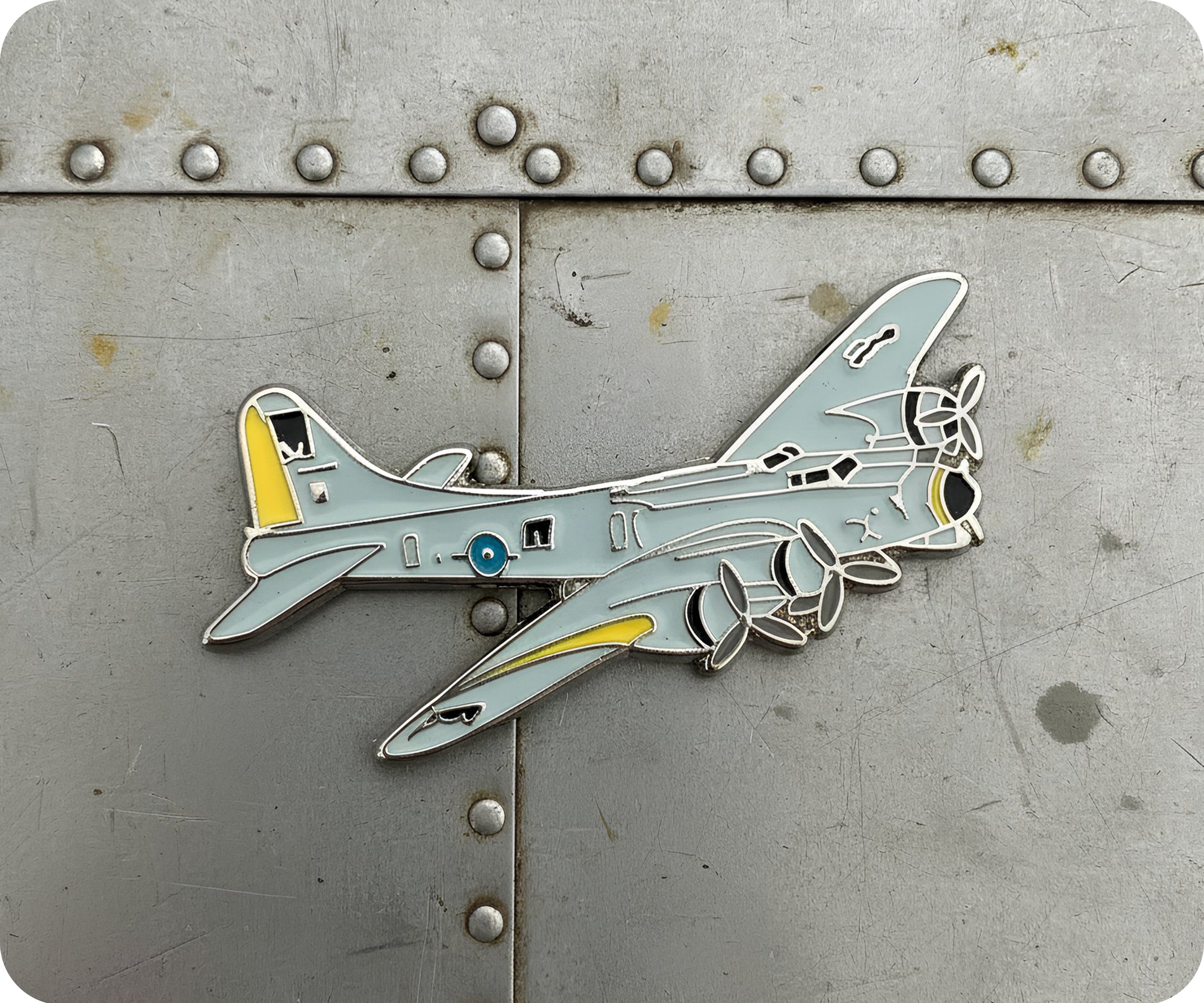 Insignia de solapa de avión bombardero de la Segunda Guerra Mundial Imagen secundaria del producto