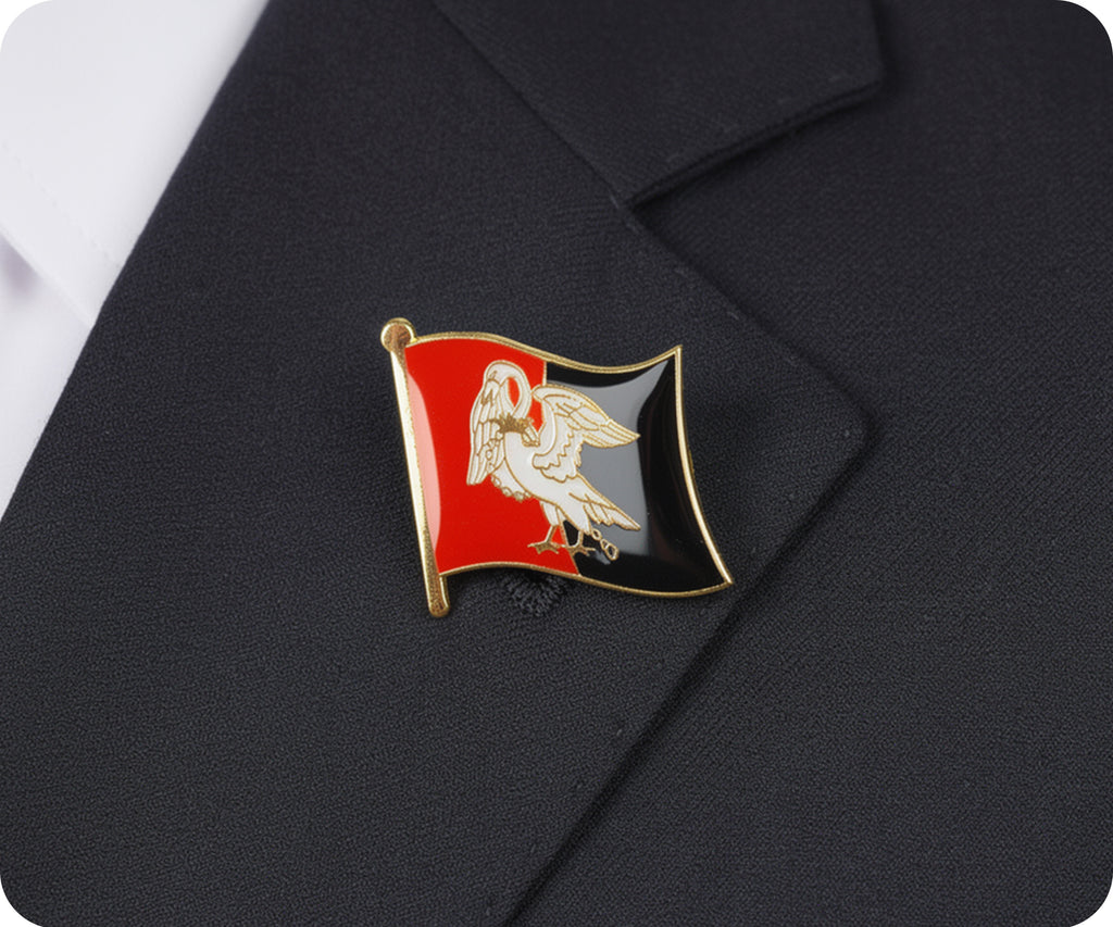 Buckinghamshire Regional English County Flag Pin Badge