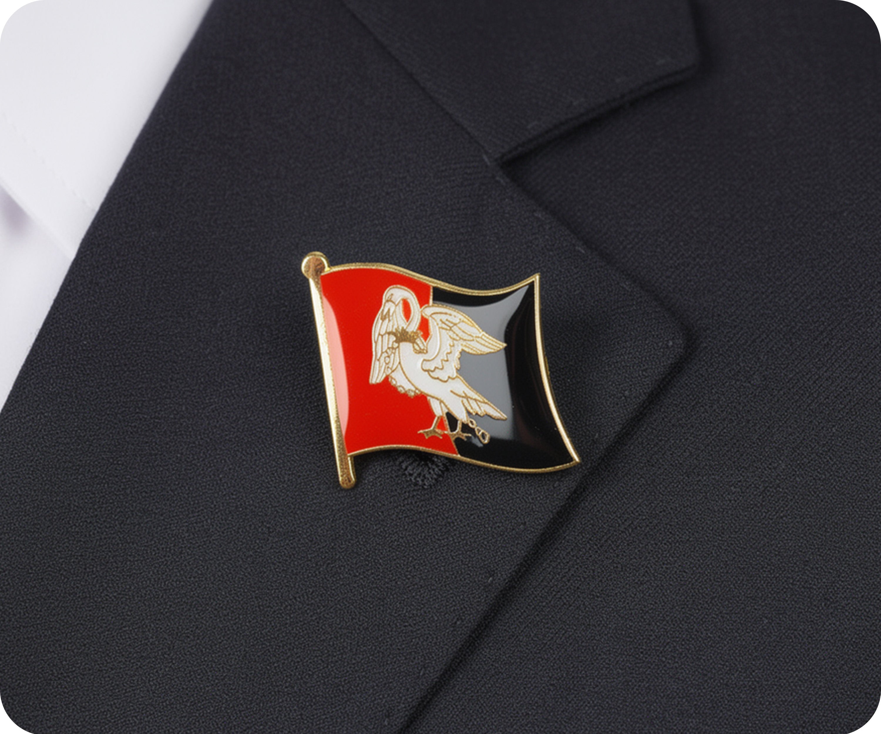 Buckinghamshire Regional English County Flag Pin Badge