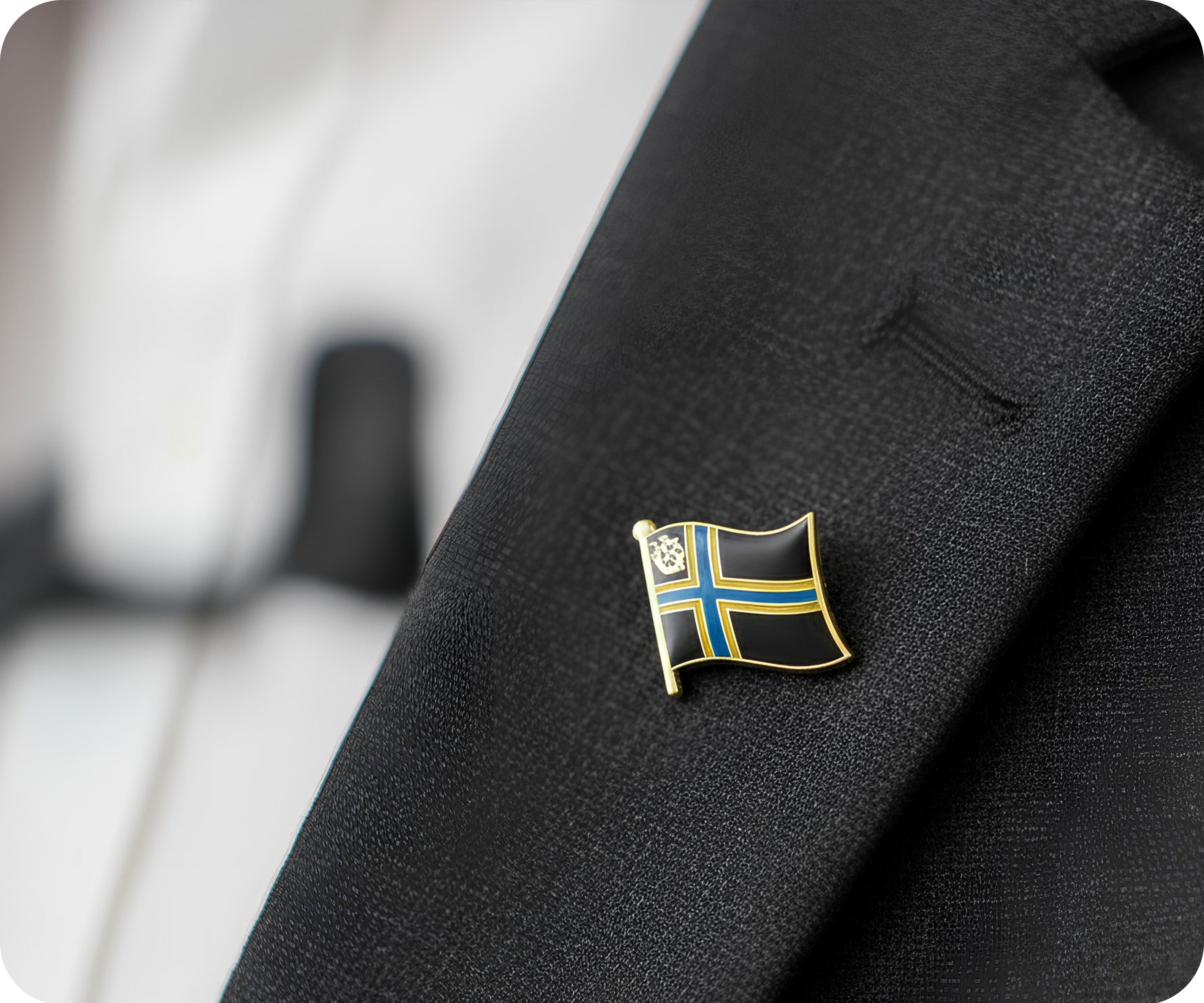 Caithness Scottish County Flag Pin Badge