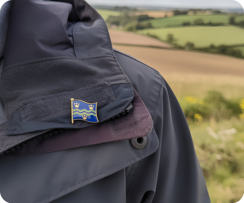 Cambridge Regional English County Flag Pin Badge