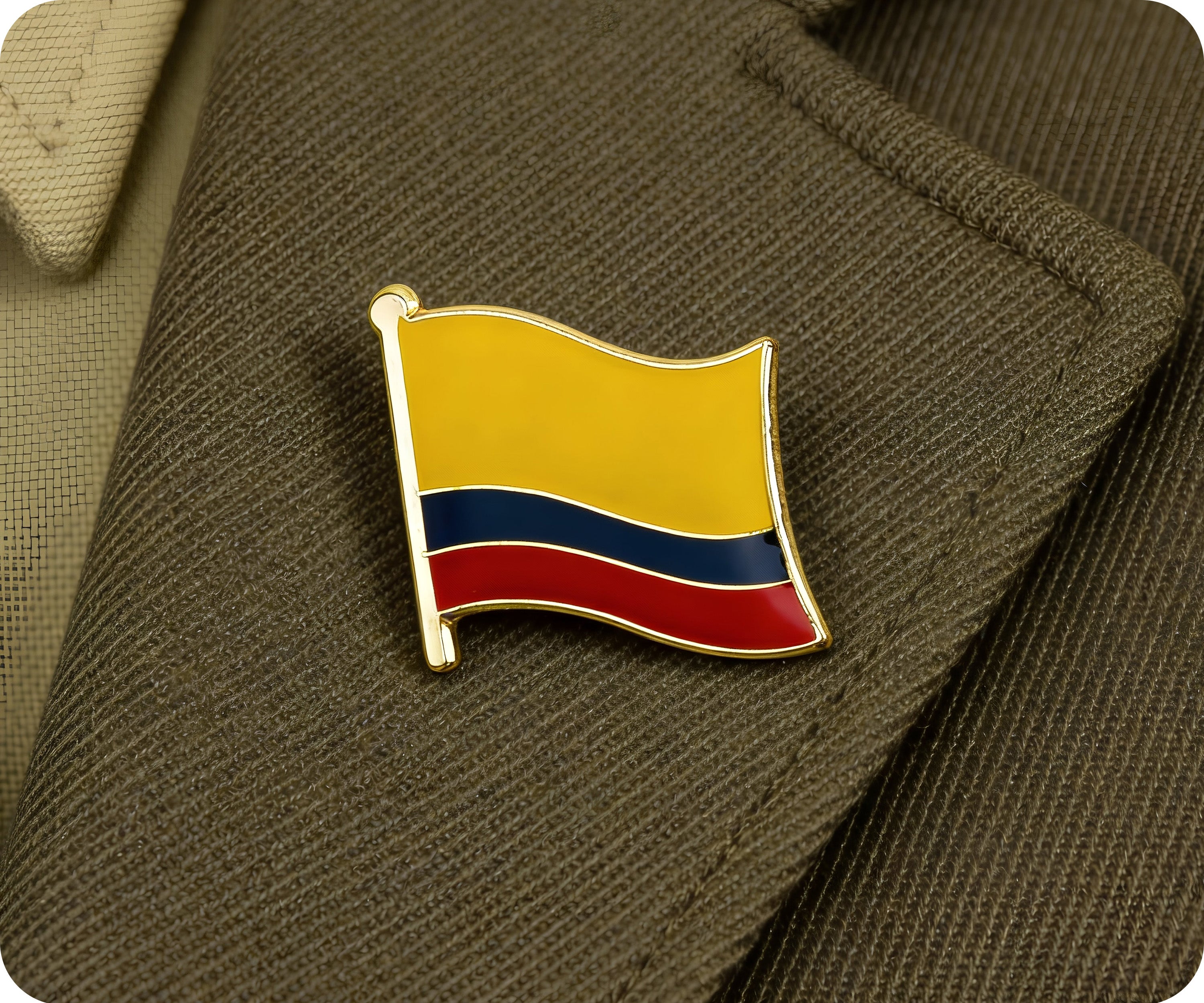 Colombia Flag Pin Badge