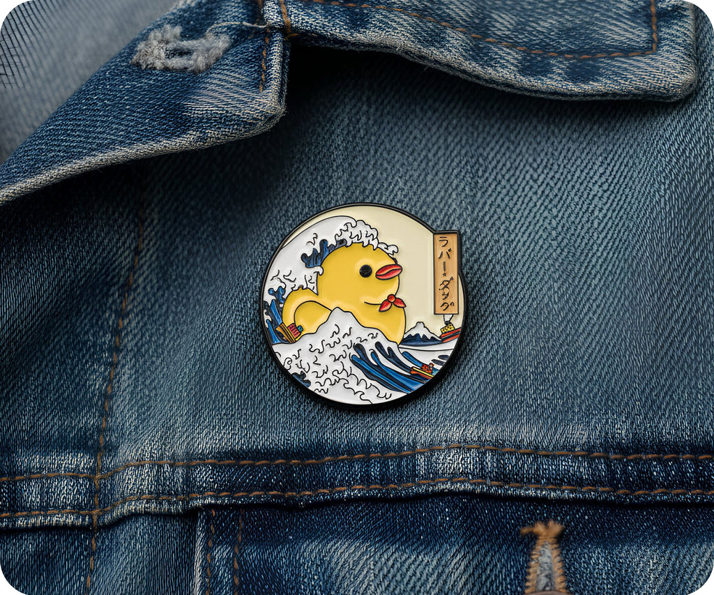 Pin con diseño de Pato de Goma La Gran Ola de Kanagawa