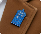 Insignia de solapa de cabina telefónica de policía británica azul, máquina del tiempo de ciencia ficción