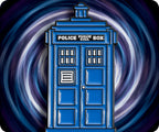Insignia de solapa de cabina telefónica de policía británica azul, máquina del tiempo de ciencia ficción