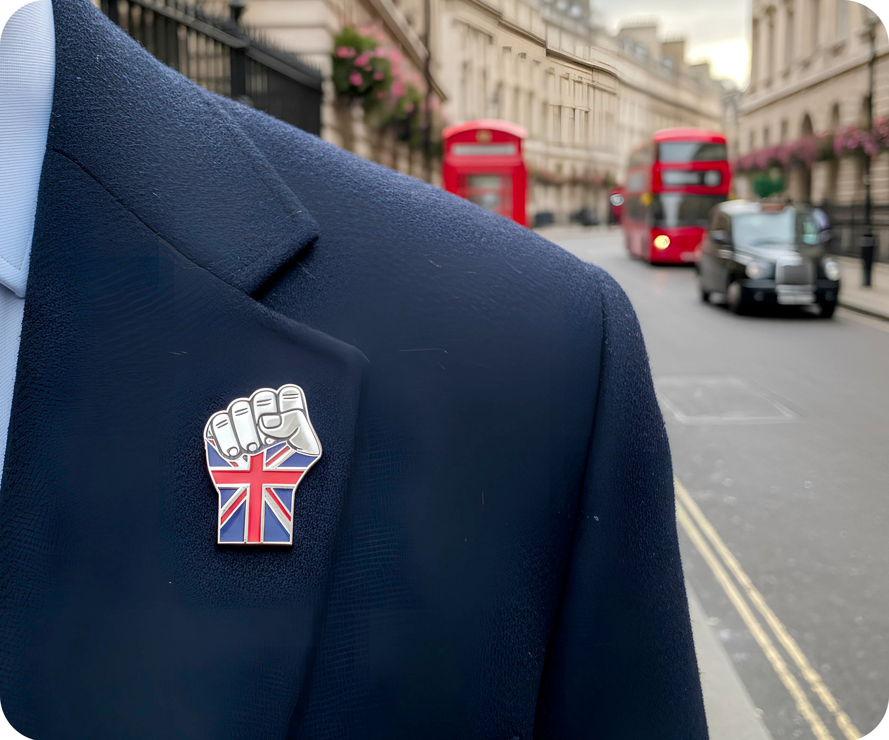 United Kingdom Union Jack Fist Enamel Pin Badge – 35mm x 22mm