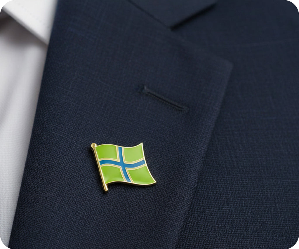 Gloucestershire Regional English County Flag Pin Badge