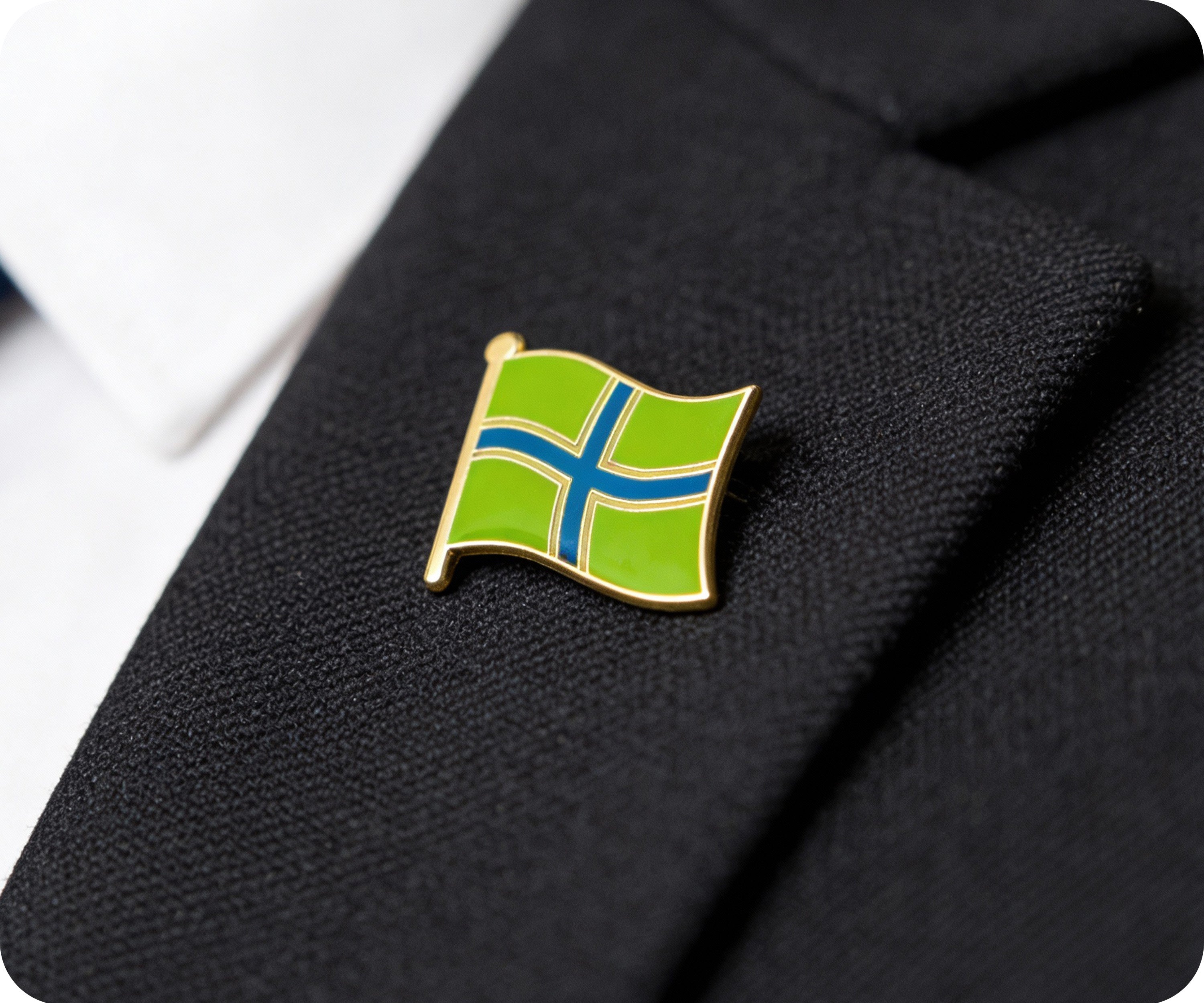Gloucestershire Regional English County Flag Pin Badge