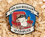 Más que resolver, yo soy cómplice. Insignia de hámster.