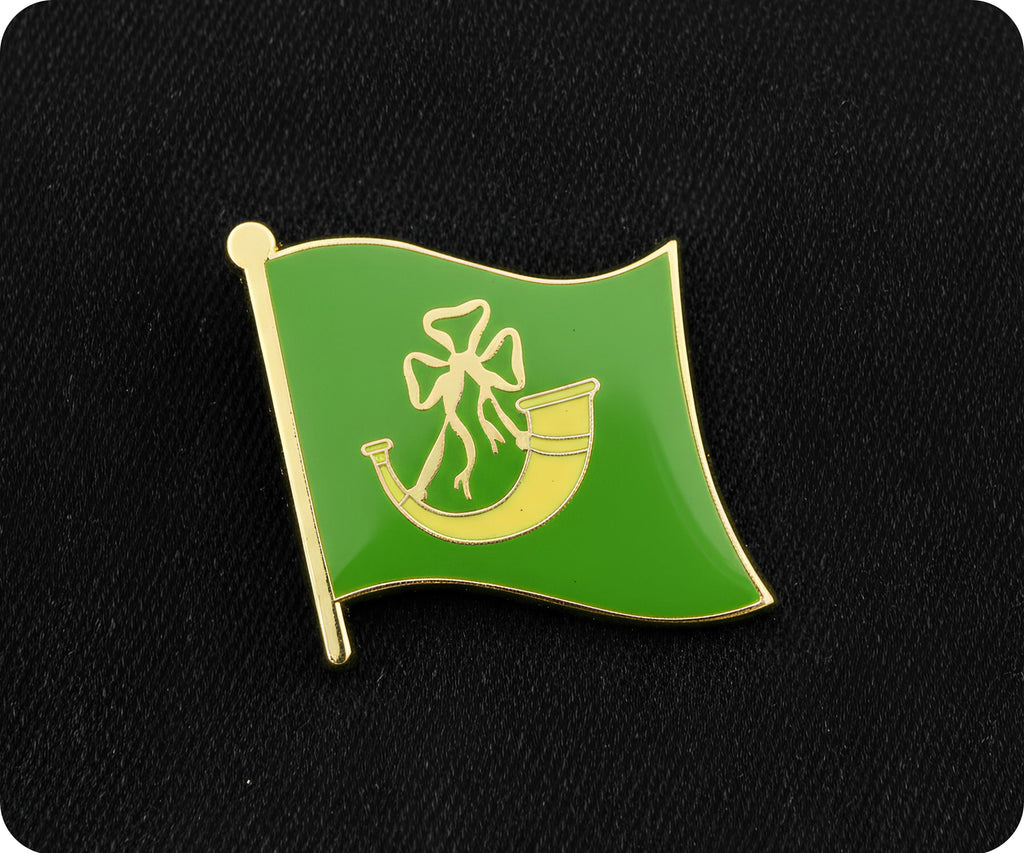 Huntingdon English County Flag Pin Badge