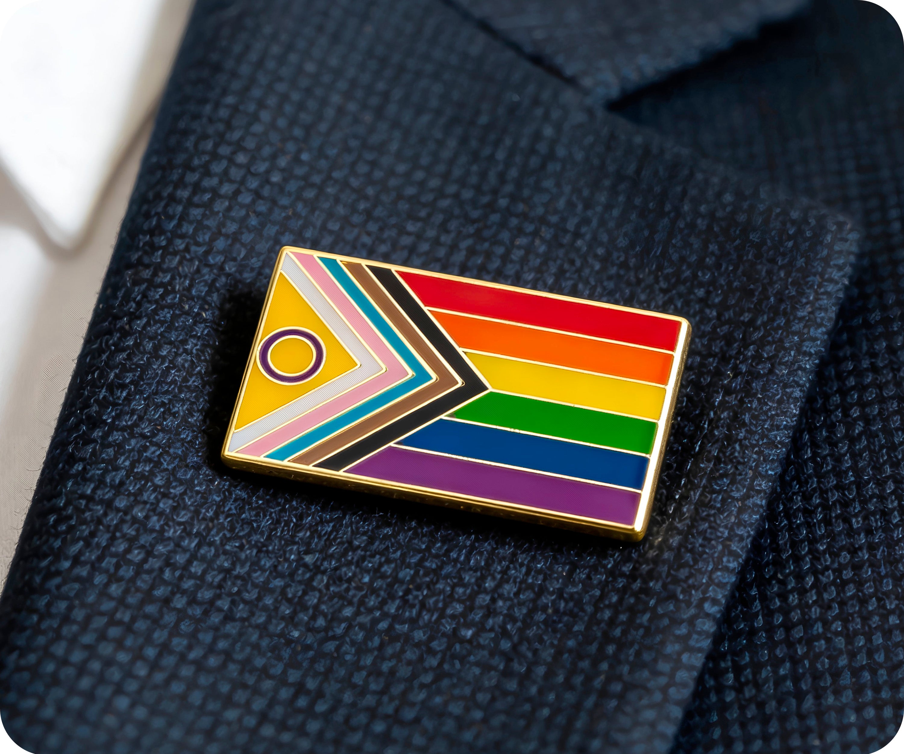 Pin con forma de bandera rectangular del orgullo inclusivo intersexual Imagen secundaria del producto