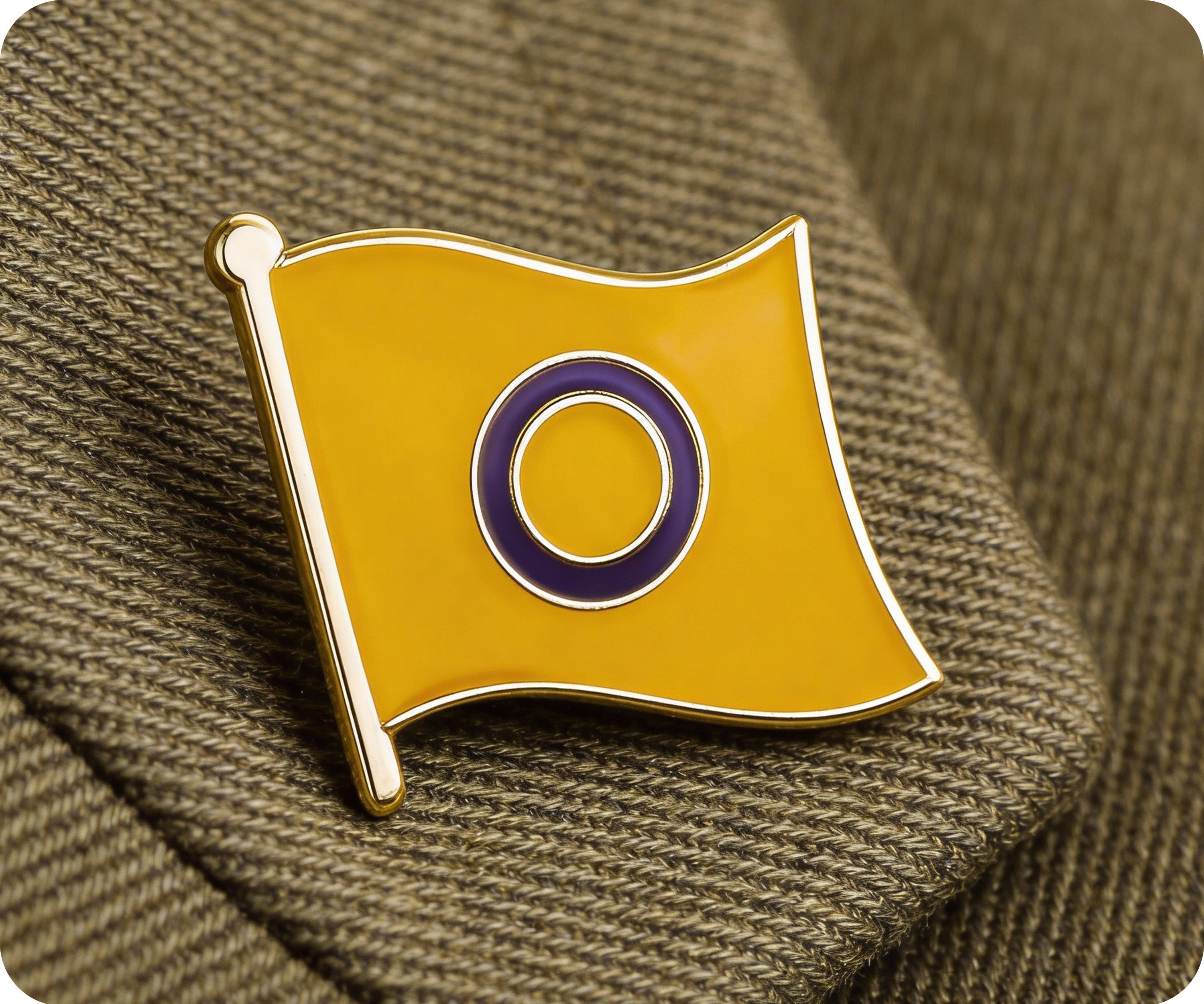 Pin con la bandera intersexual  Imagen secundaria del producto