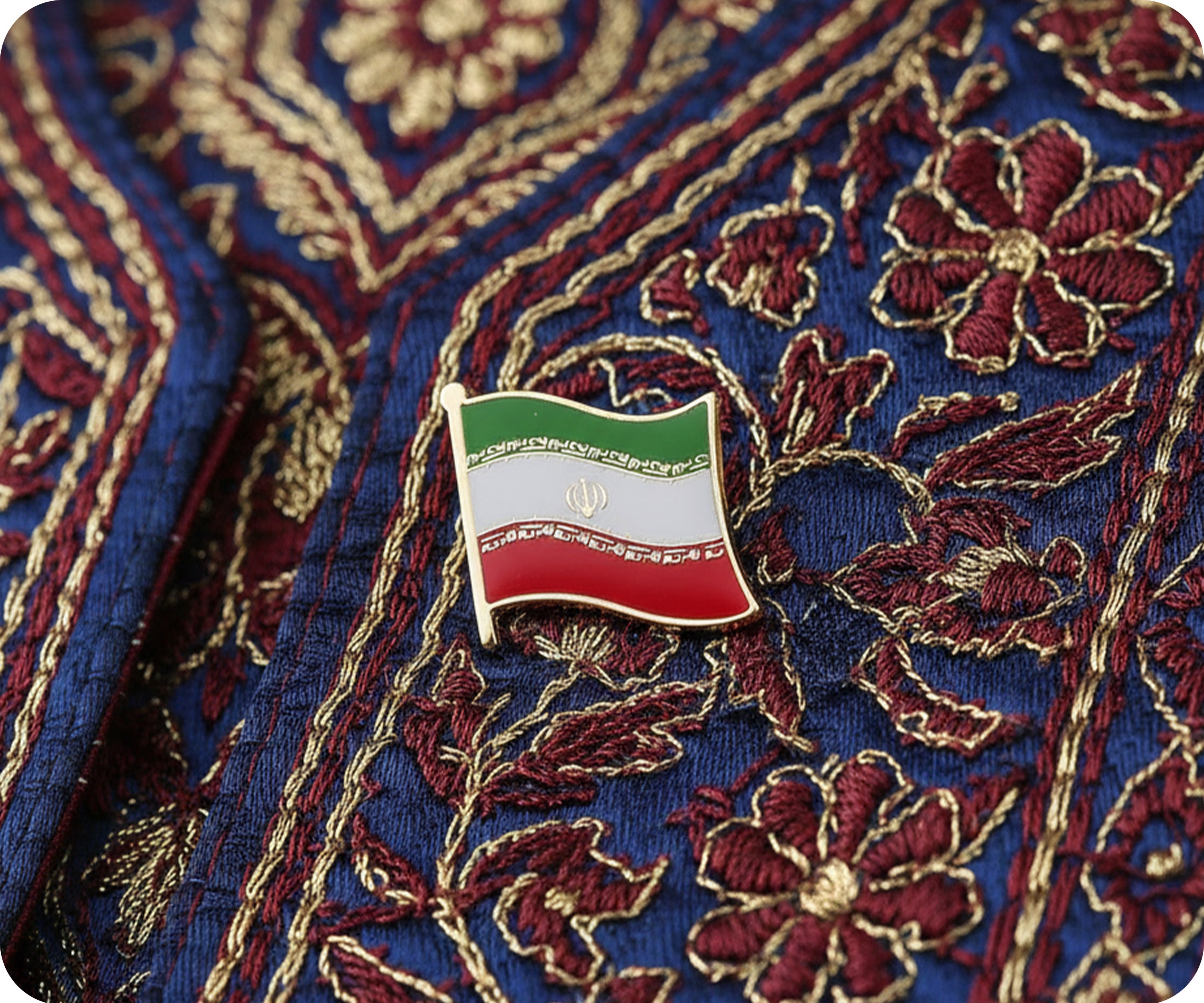 Pin con la bandera de Irán Imagen secundaria del producto