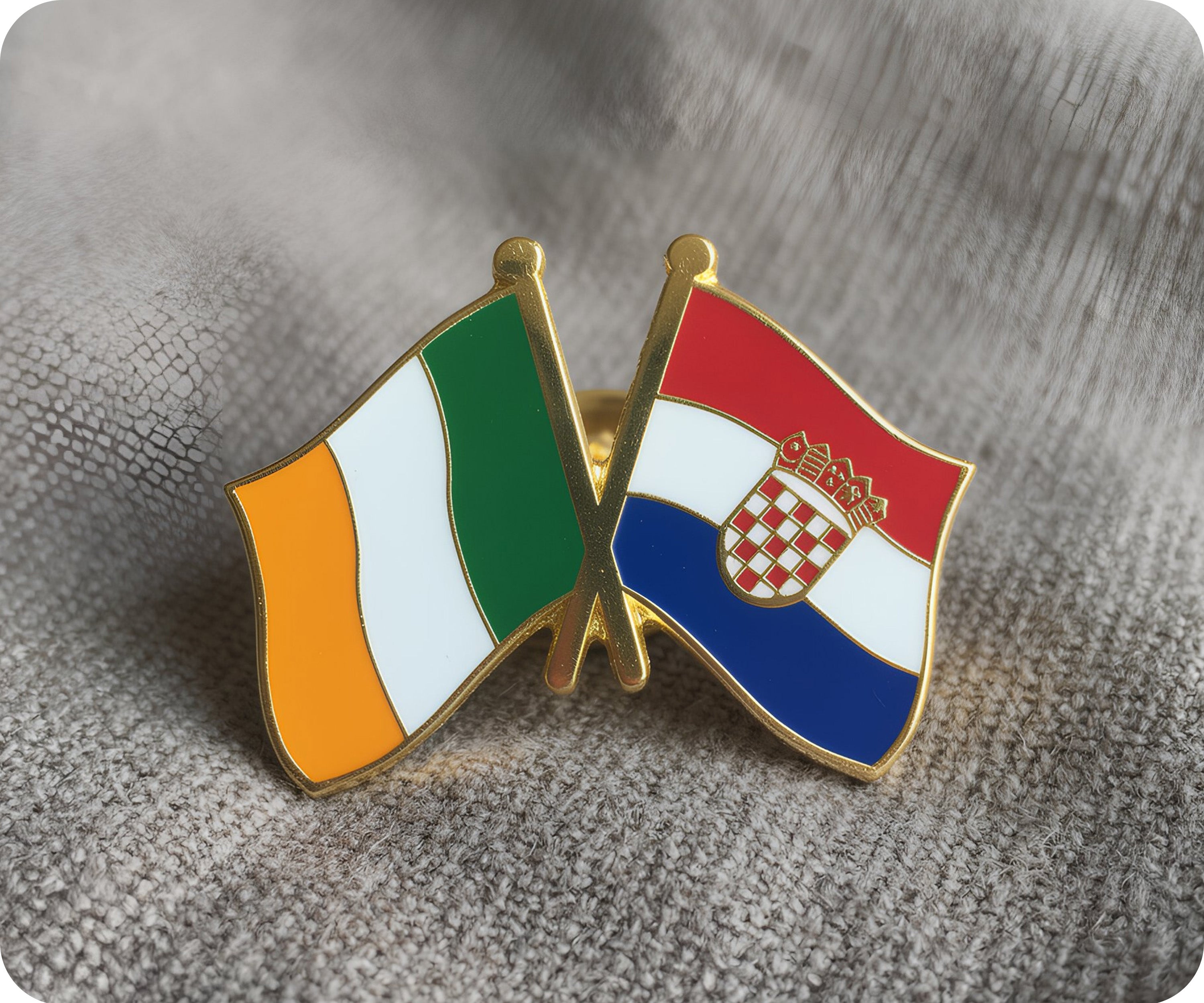 Pin de la amistad entre Irlanda y Croacia Imagen secundaria del producto