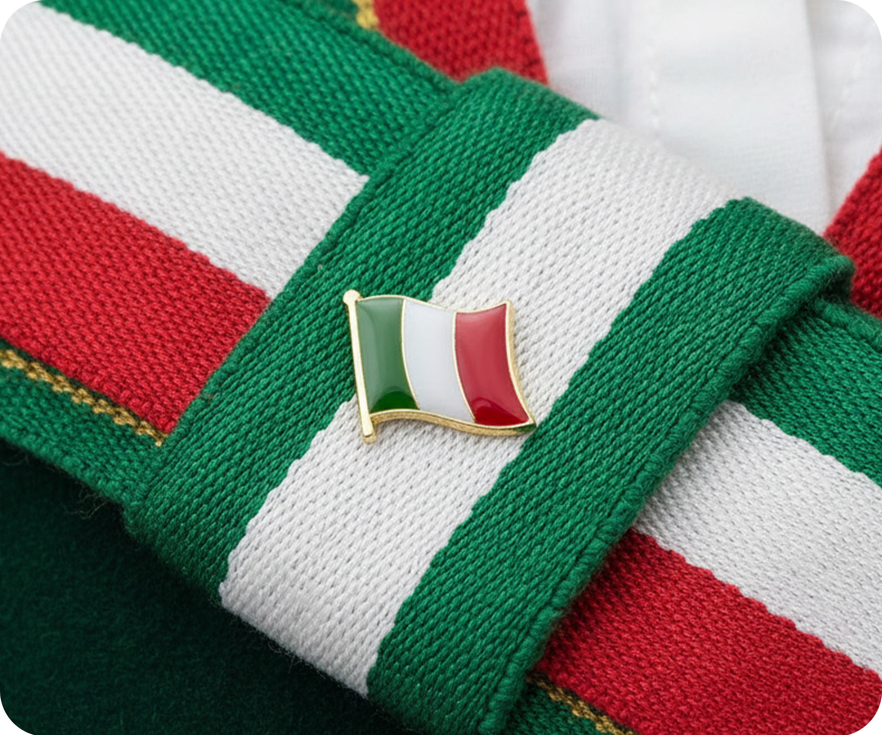 Pin con la bandera de Italia  Imagen secundaria del producto