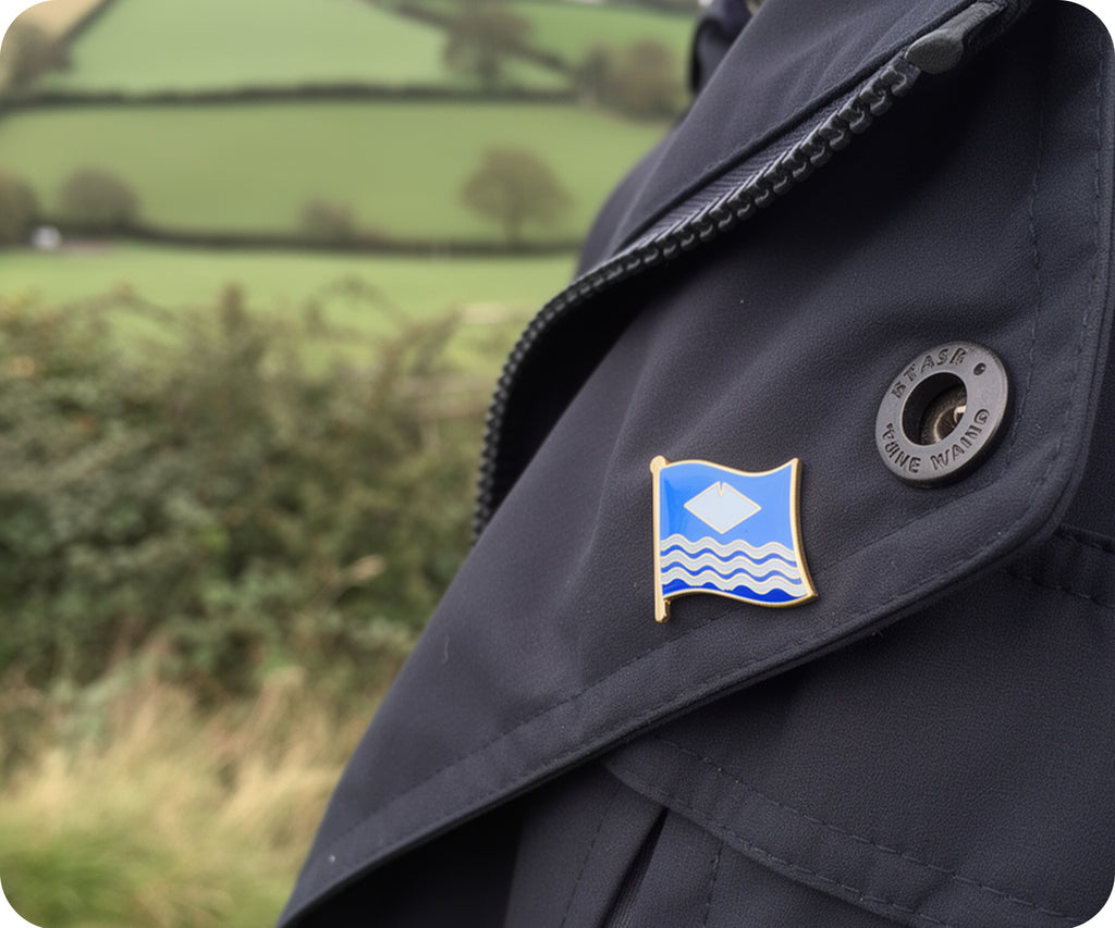 Isle of Wight Regional English County Flag Pin Badge