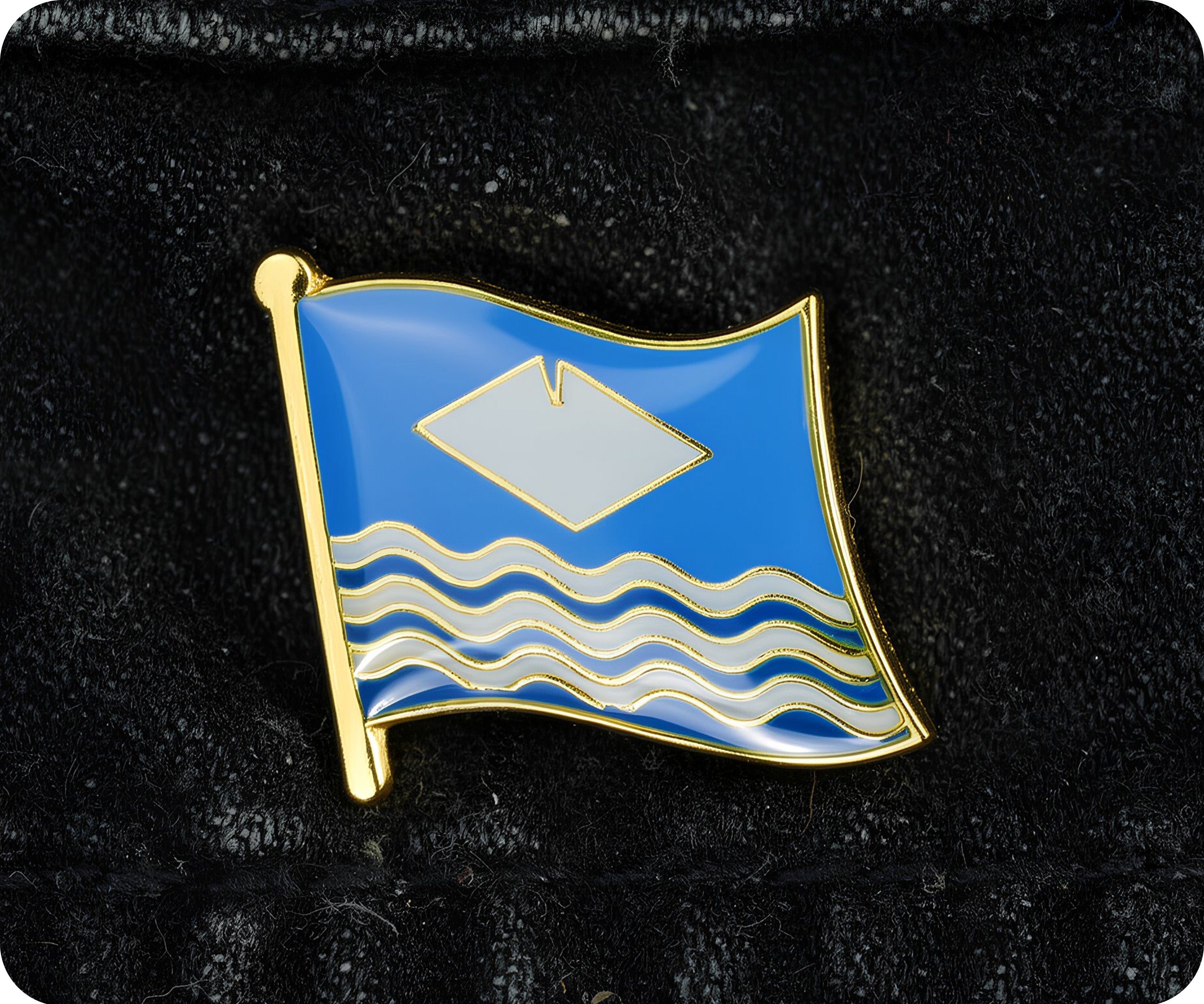 Isle of Wight Regional English County Flag Pin Badge