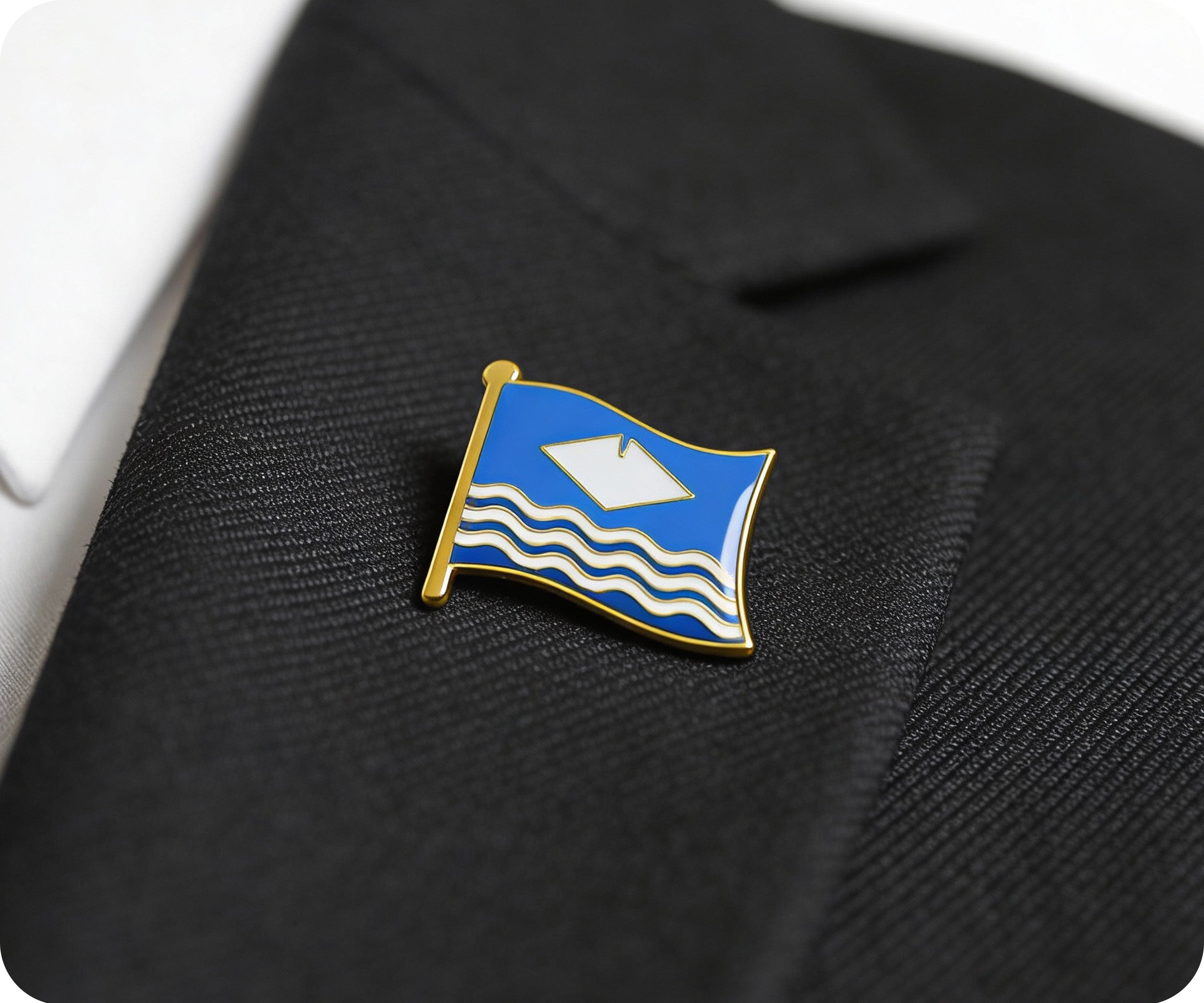 Isle of Wight Regional English County Flag Pin Badge