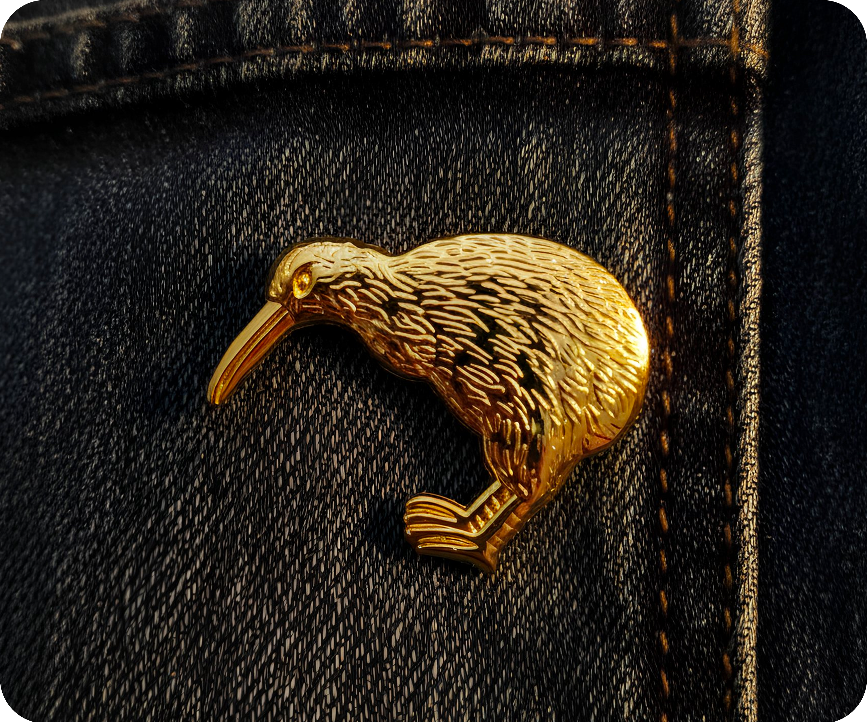 Kiwi Gold Pin Badge