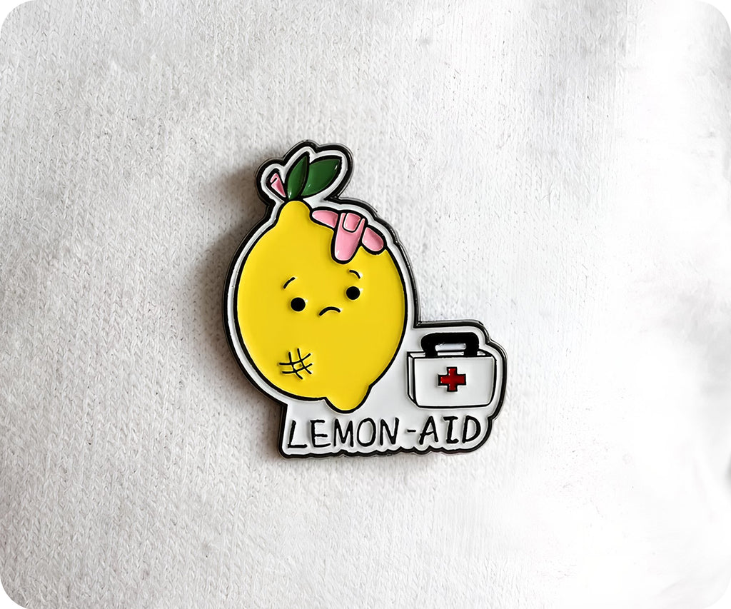 Insignia Divertida de Enfermera de Comida Médica de Limonada