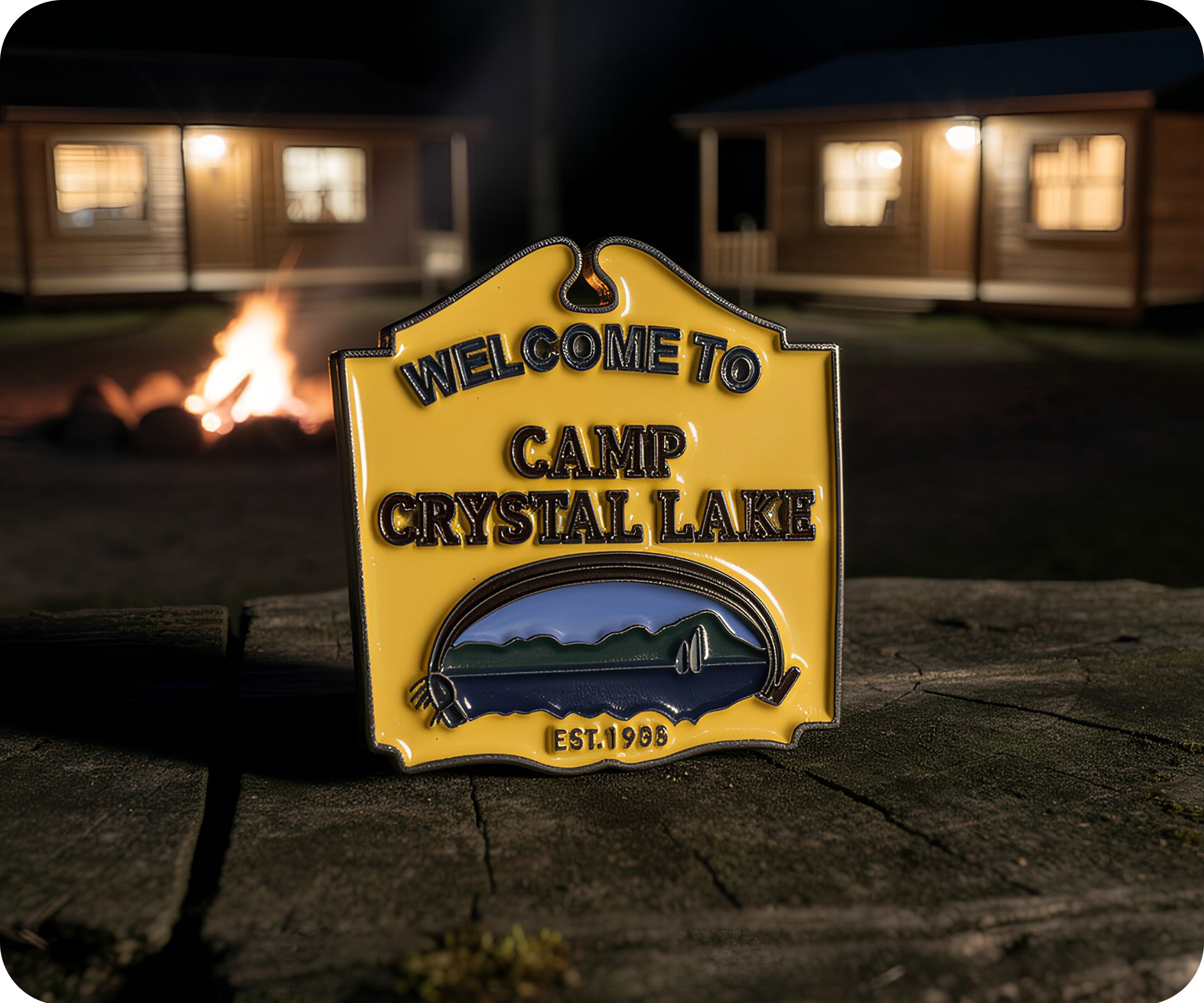 Bienvenido a la insignia del Campamento Crystal Lake Imagen secundaria del producto