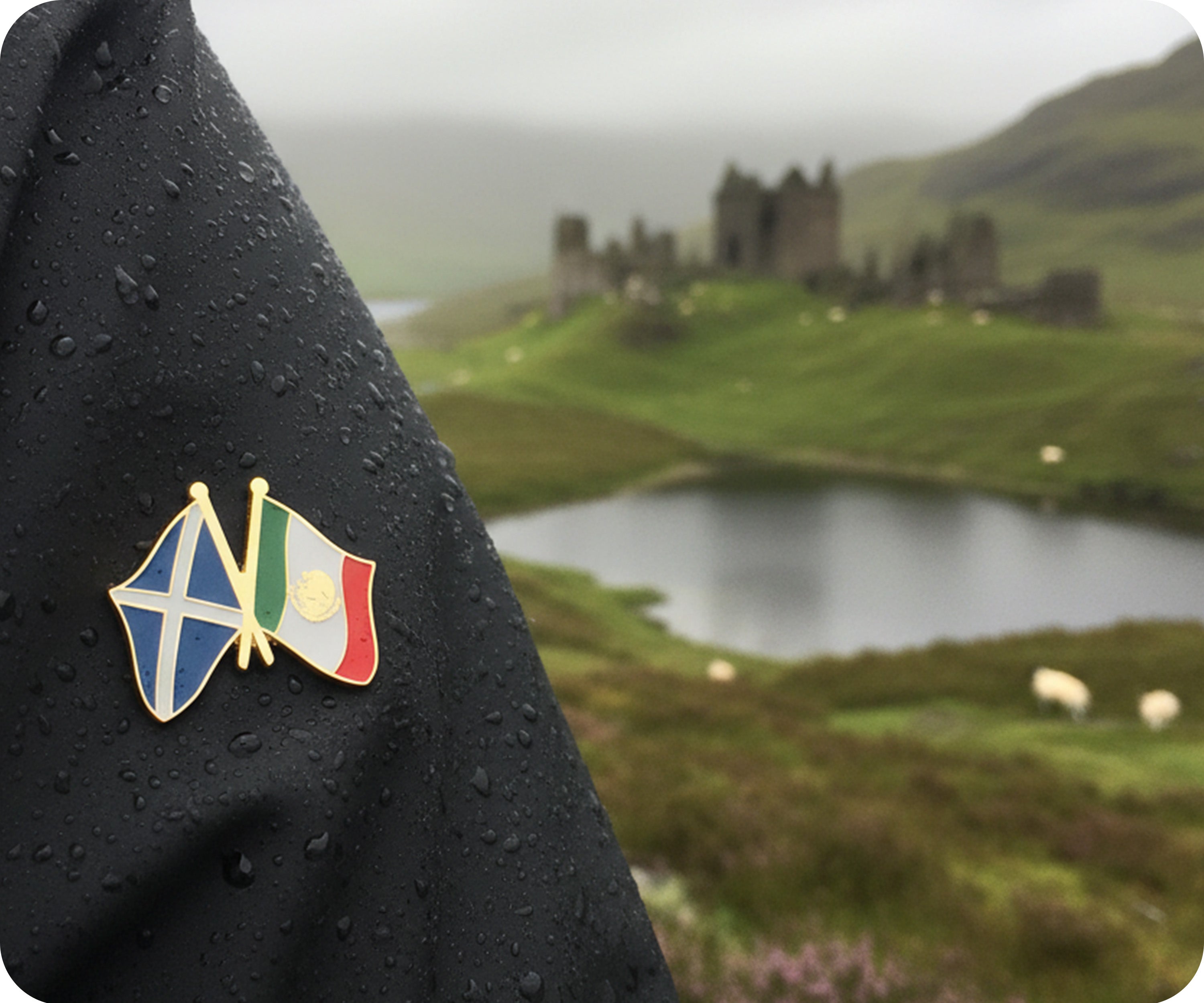 Pin de la amistad entre Escocia y México Imagen secundaria del producto