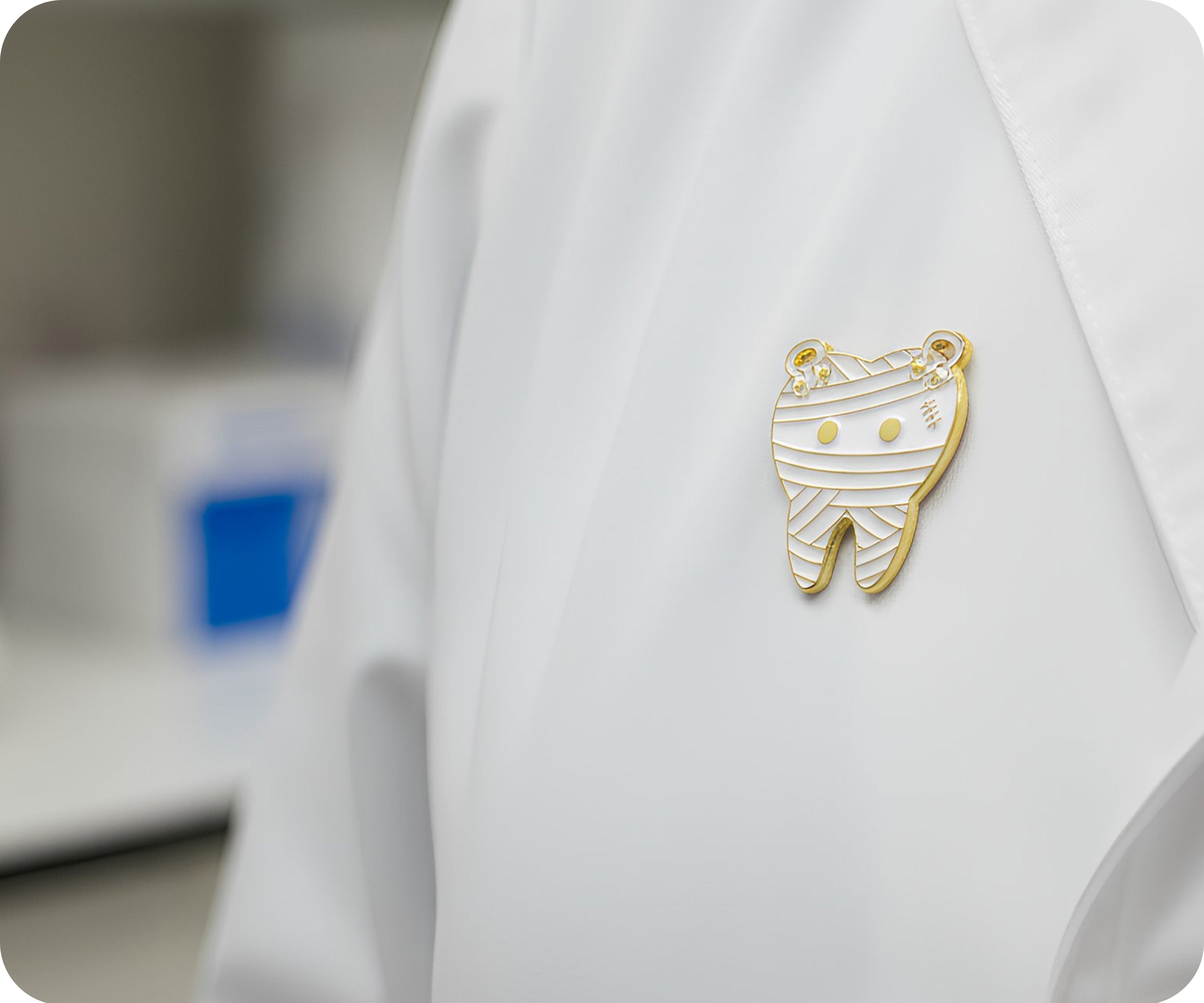 Insignia con Pin de Diente de Dentista para Zombi Momia