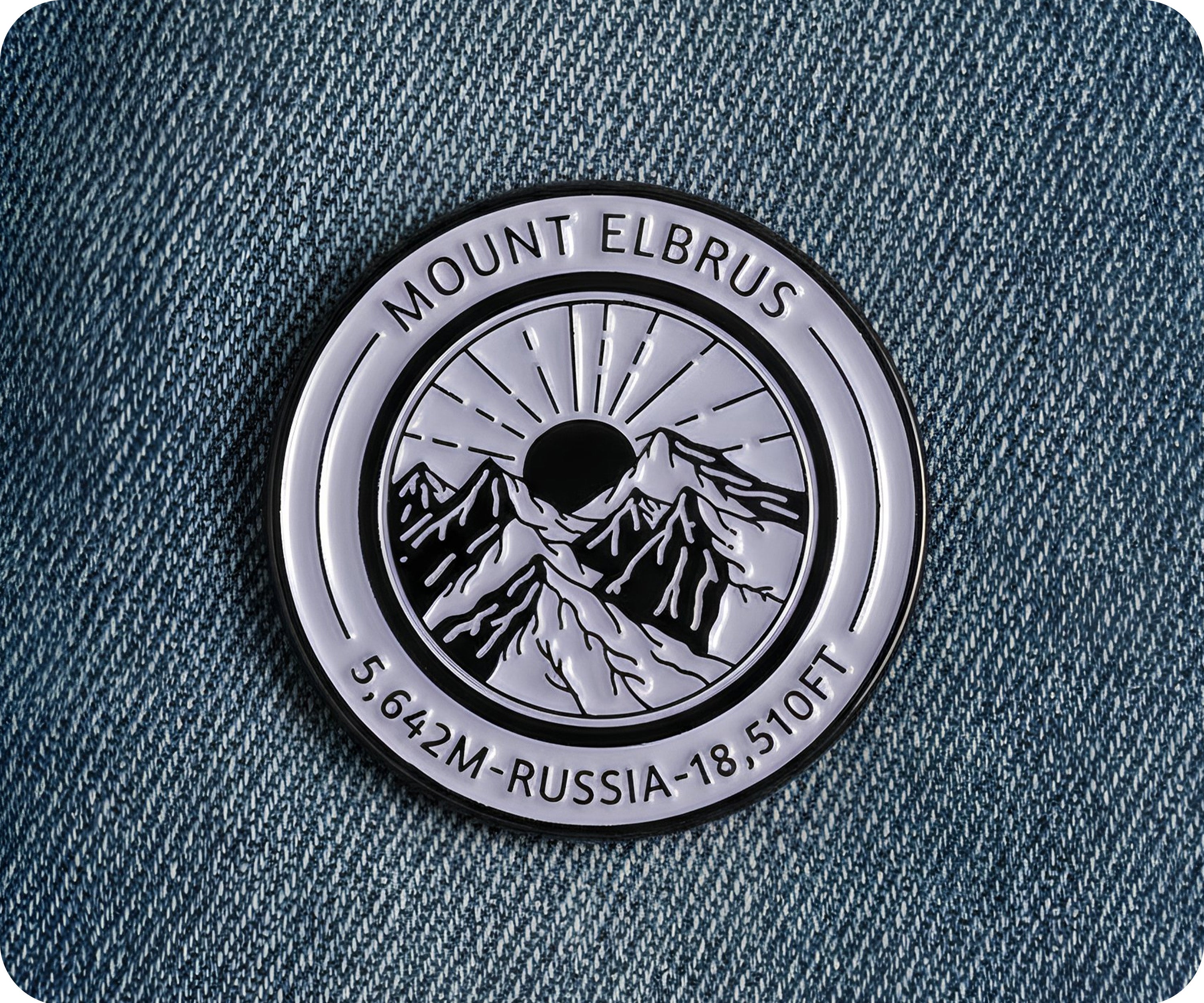 Pin de Solapa Redondo Gris Monte Elbrús Rusia