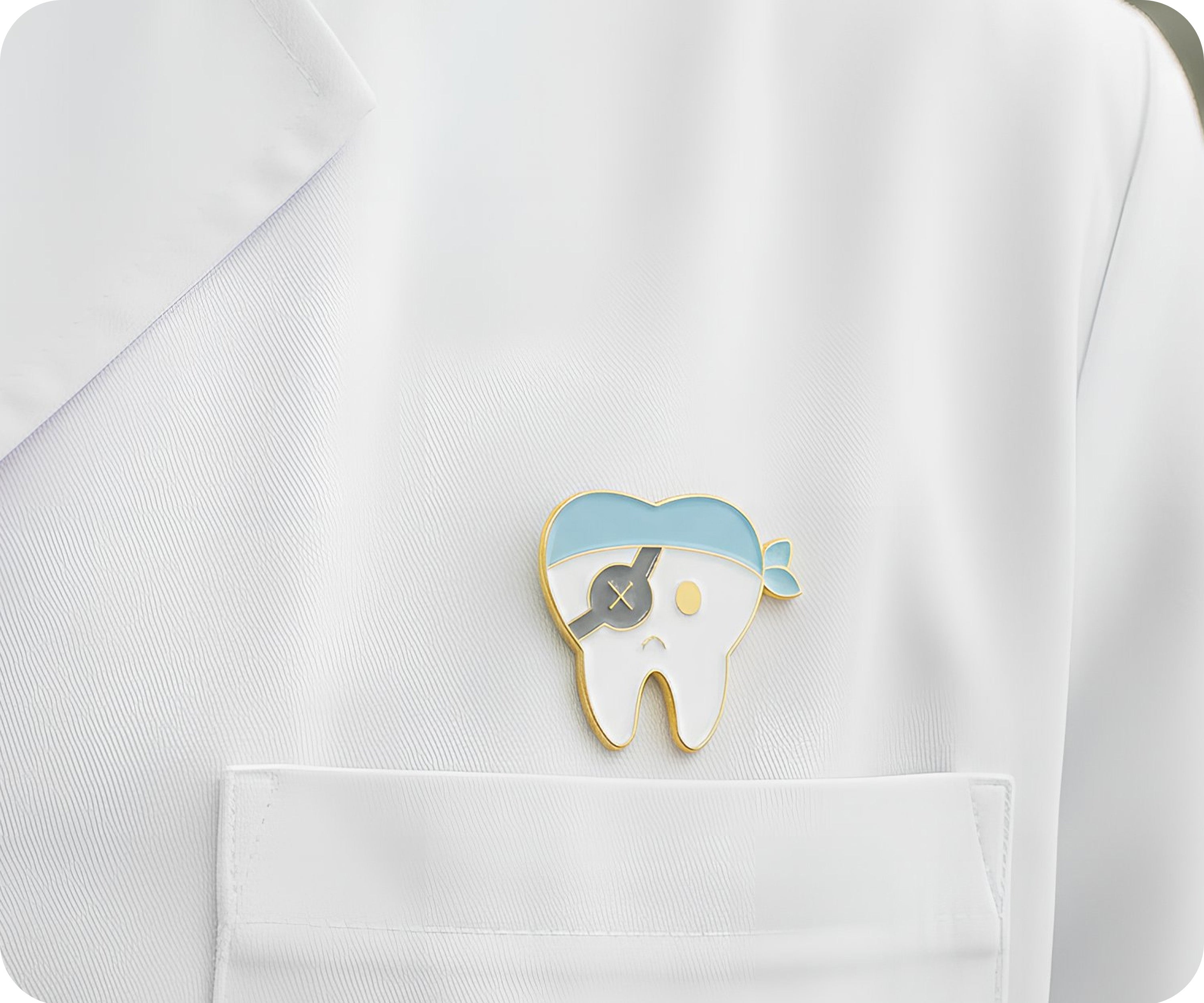 Insignia de alfiler con dientes de pirata para dentista