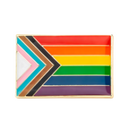 Insignia de pin rectangular con el mensaje "Progreso y orgullo"